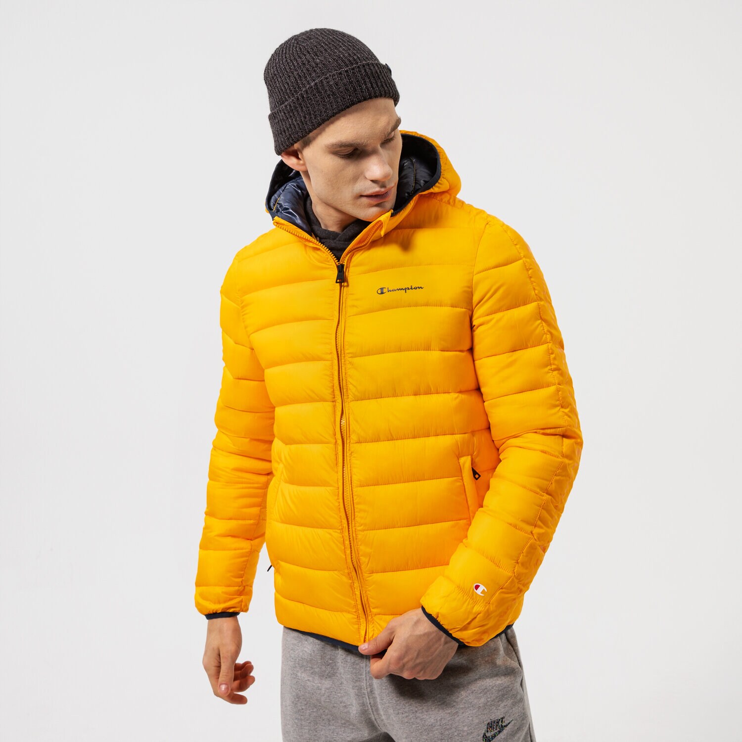 Bărbați eacă de iarnă CHAMPION JACHETĂ DE IARNĂ HOODED JACKET 216647YS041 Galben
