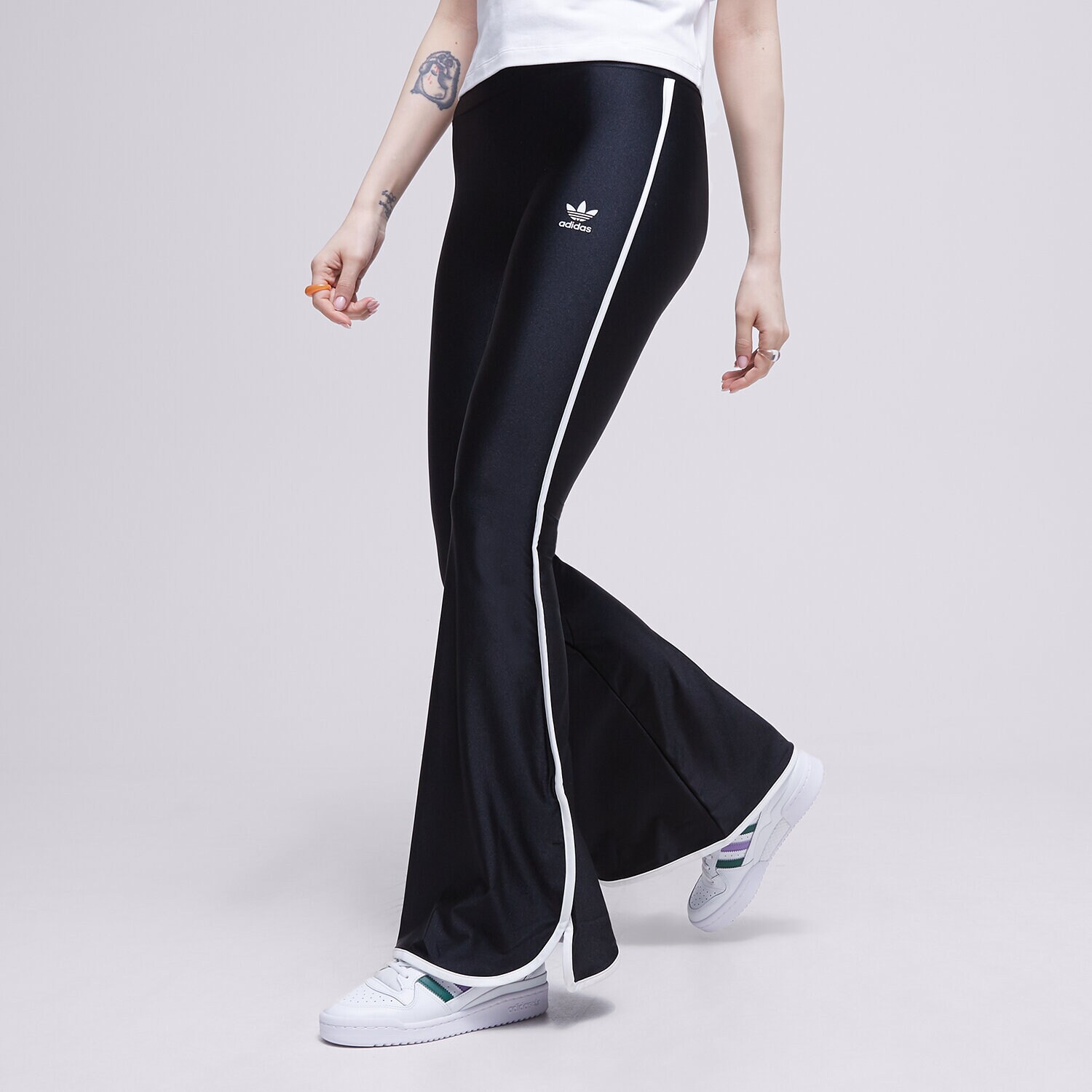 Femei pantaloni ADIDAS PANTALONI  COLANȚI IC5590 Negru