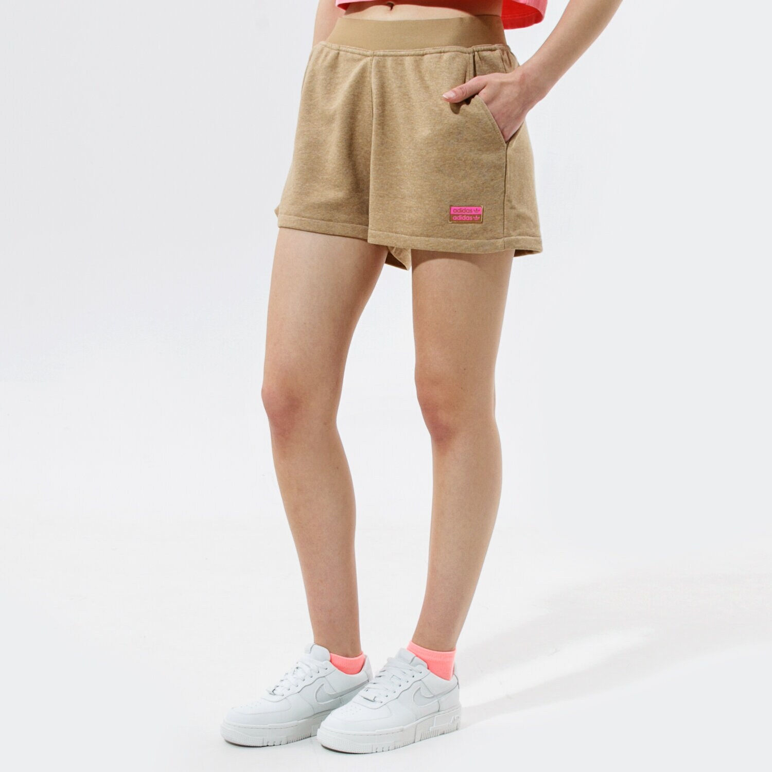 Femei pantaloni scurți ADIDAS PANTALONI SCURȚI SHORTS GN4334 Maro