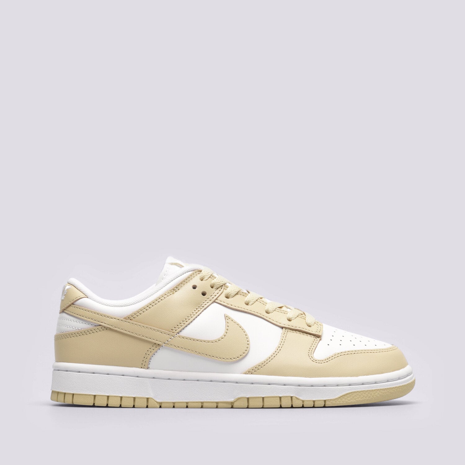 Barbați pantofi sport NIKE DUNK LOW RETRO BTTYS DV0833-100 Alb