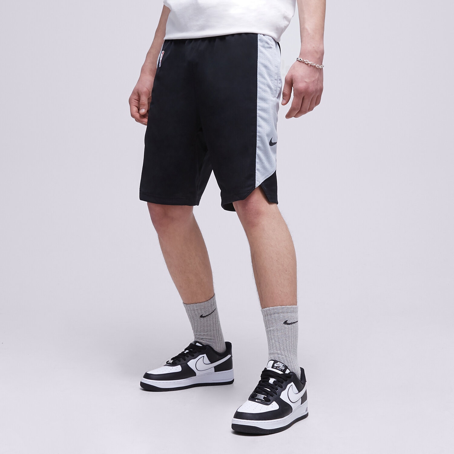 Femei pantaloni scurți NIKE PANTALONI SCURȚI BROOKLYN NETS NIKE NBA AJ5047-010 Negru