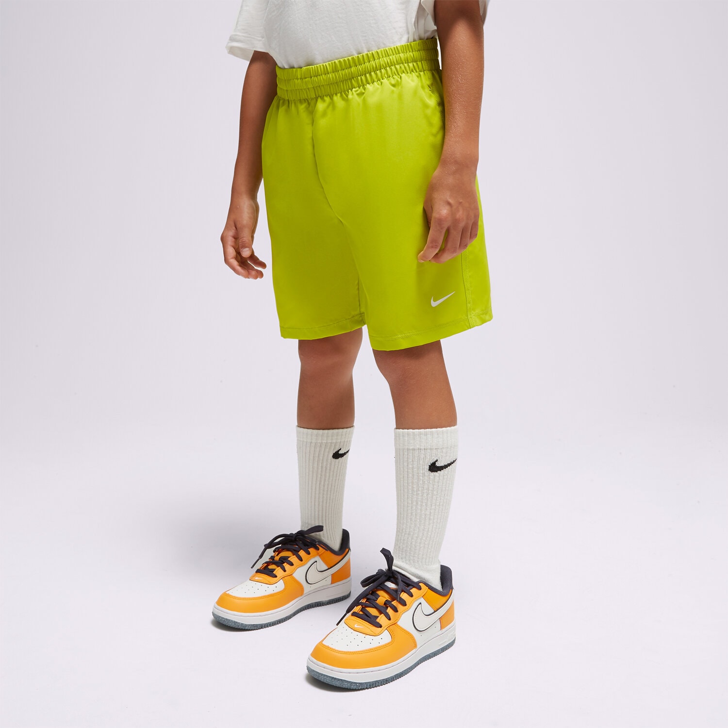 Pantaloni scurți și rochii pentru copii NIKE PANTALONI SCURȚI B NK DF MULTI WVN DX5382-308 Verde