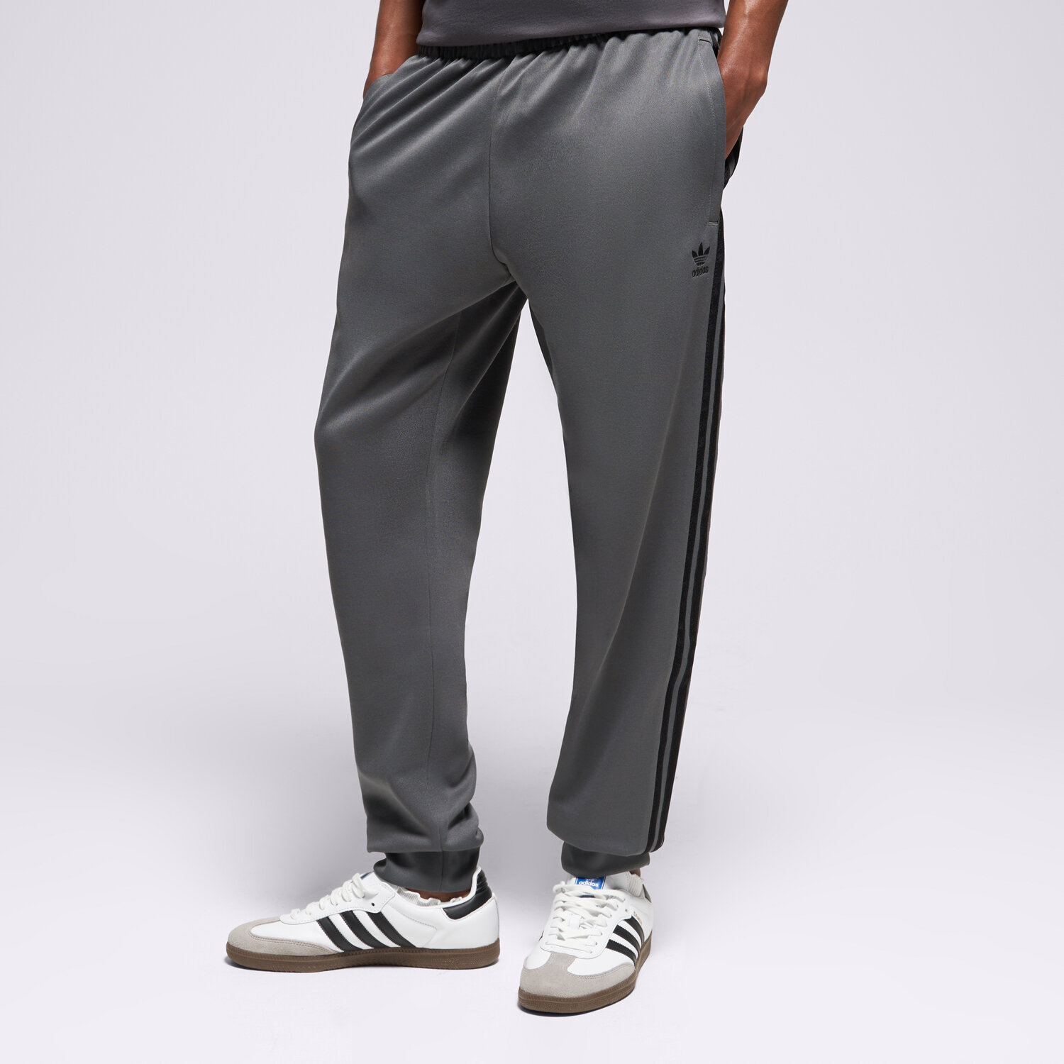 Bărbați pantaloni ADIDAS PANTALONI  SST TP JY1289 Gri