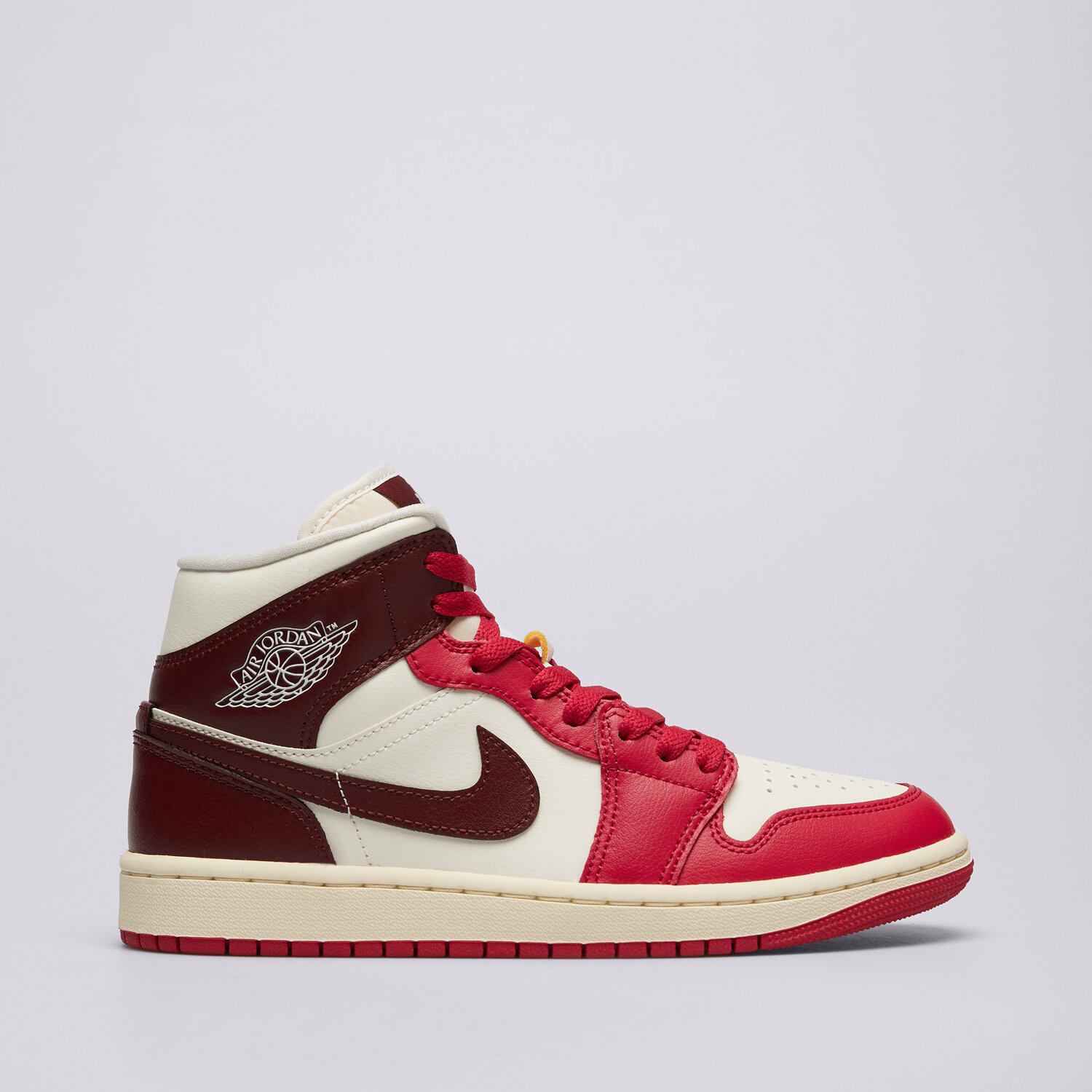 Femei pantofi sport WMNS AIR JORDAN 1 MID BQ6472-119 Bej