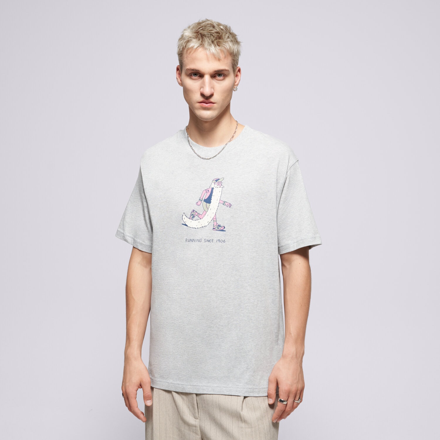 Bărbați tricou NEW BALANCE TRICOU BEARDED RUNNER TRICOU MT53941AG Gri