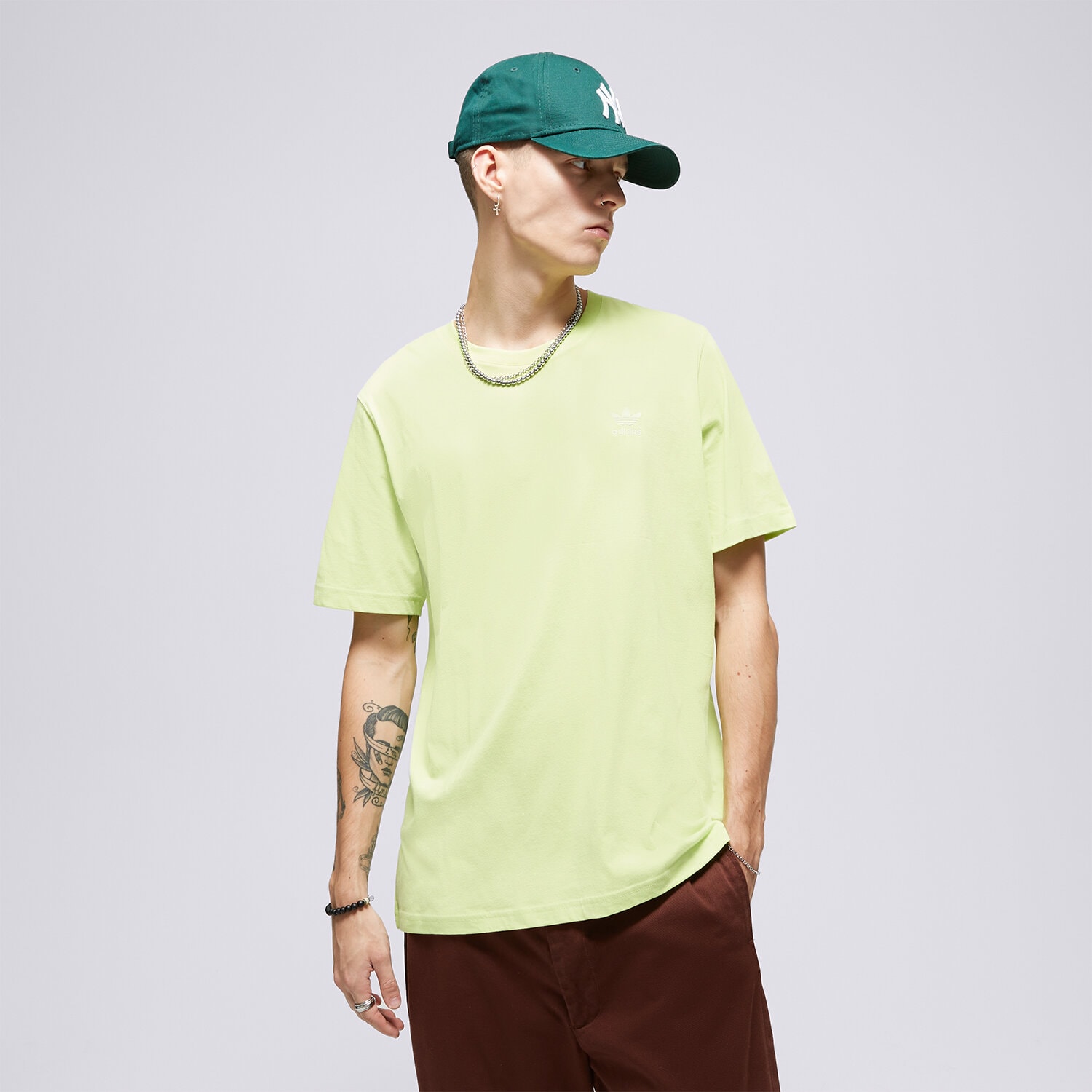 Bărbați tricou ADIDAS TRICOU ESSENTIAL IL2520 Verde