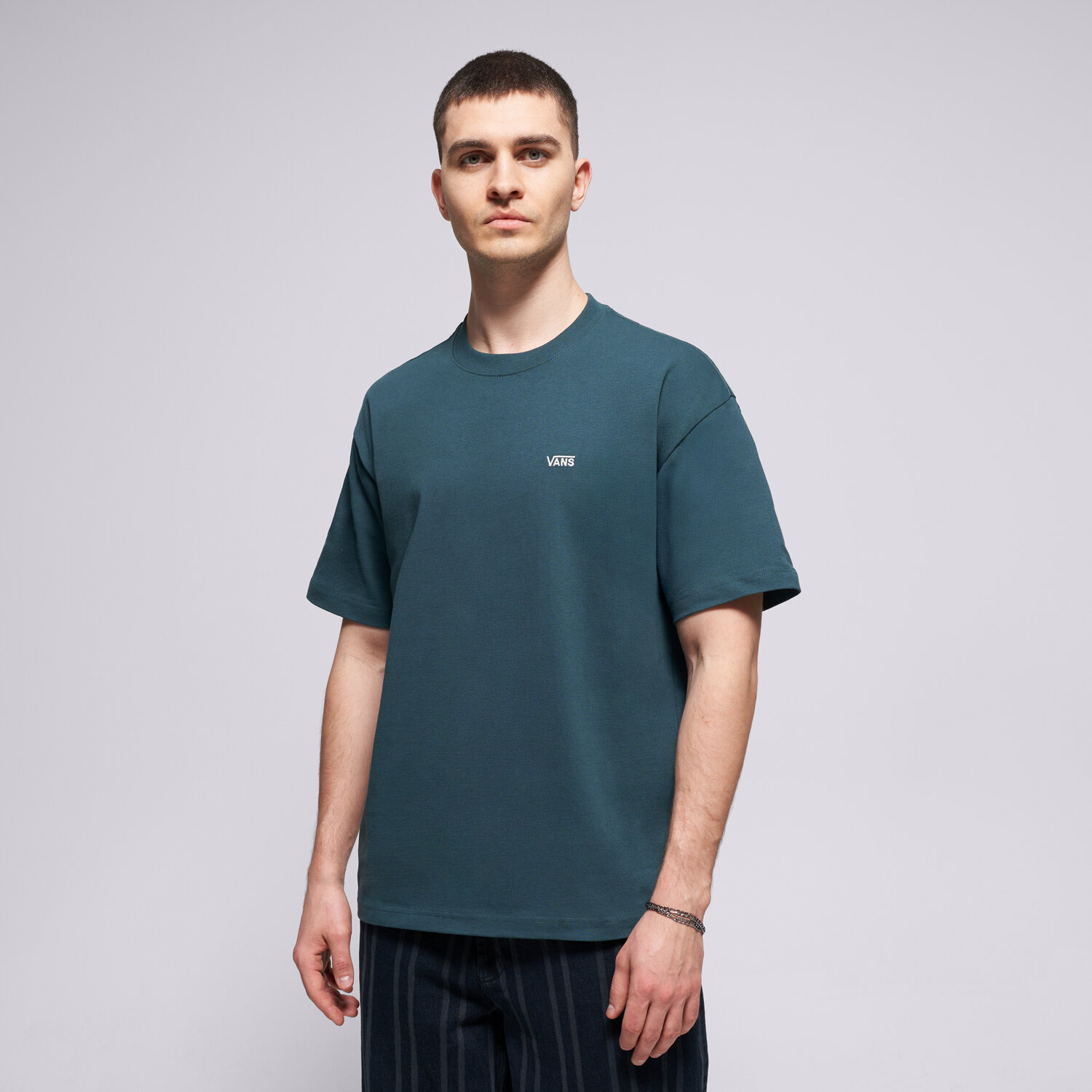 Bărbați tricou VANS TRICOU LEFT CHEST II LOOSE SS VN000P1PFRJ1 Bleumarin