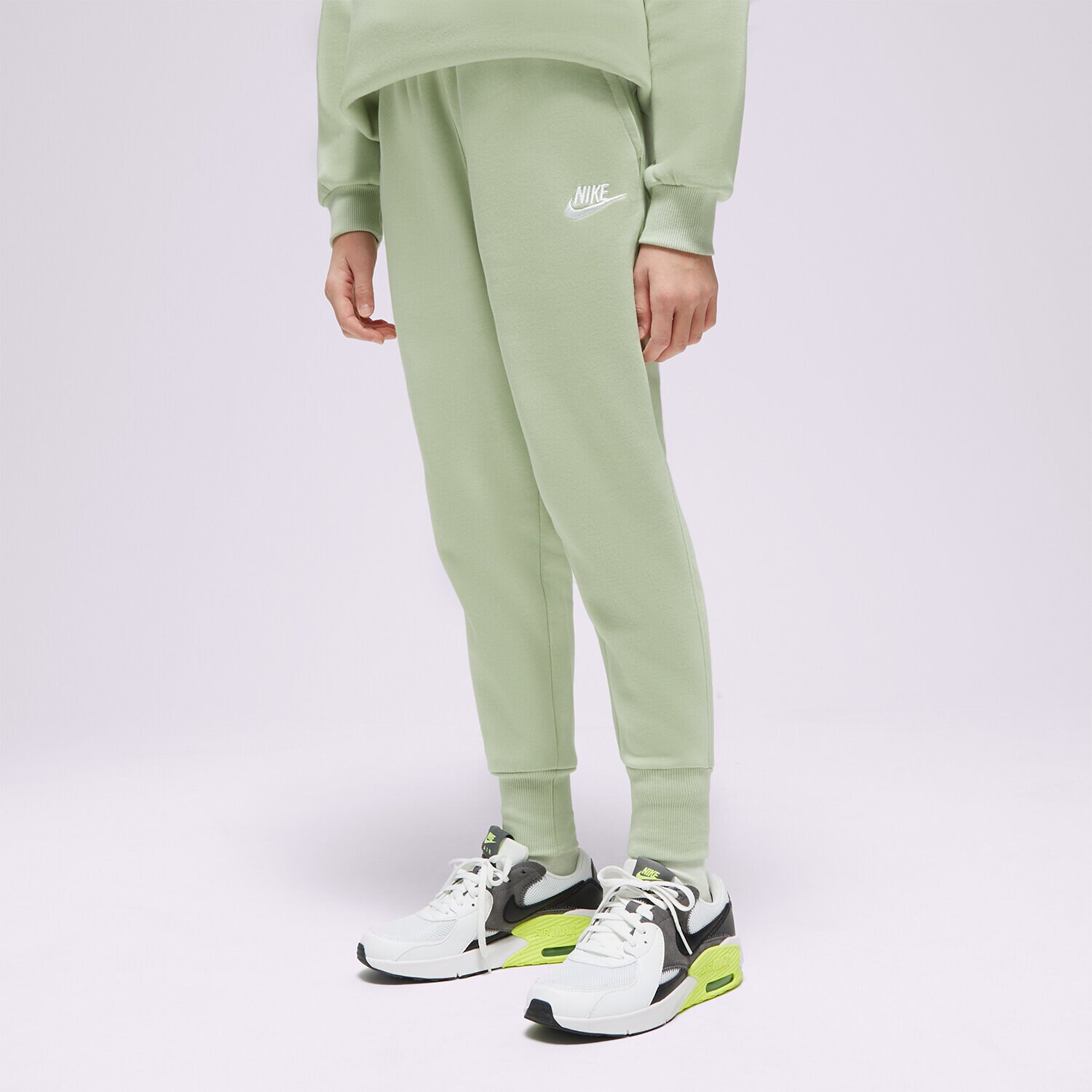 Pantaloni pentru copii NIKE PANTALONI  G NSW CLUB FLC HR FTD PNT LBR GIRL FD2921-343 Verde