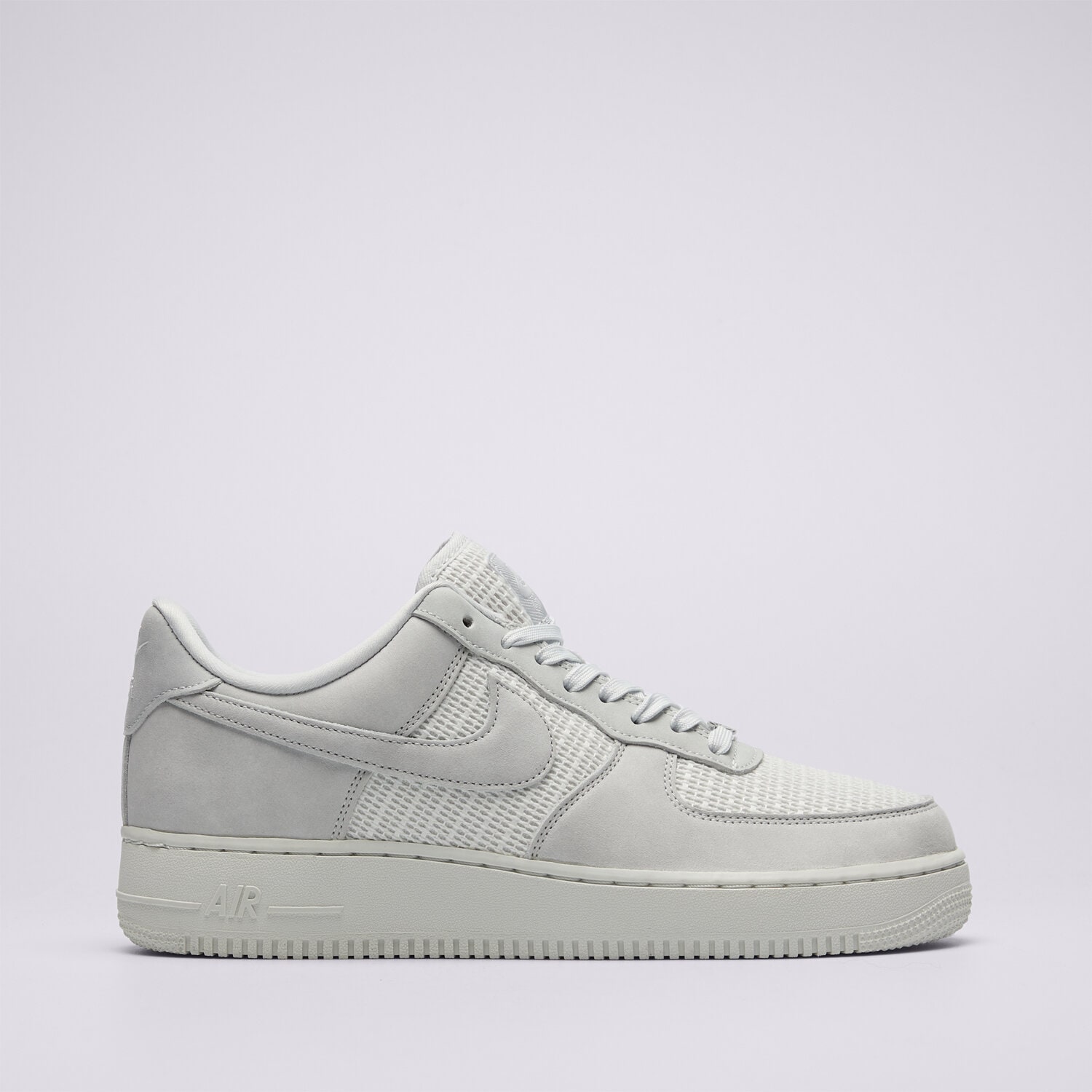 Barbați pantofi sport NIKE AIR FORCE 1 '07 LOW LV8 SUMMER II9807-100 Alb