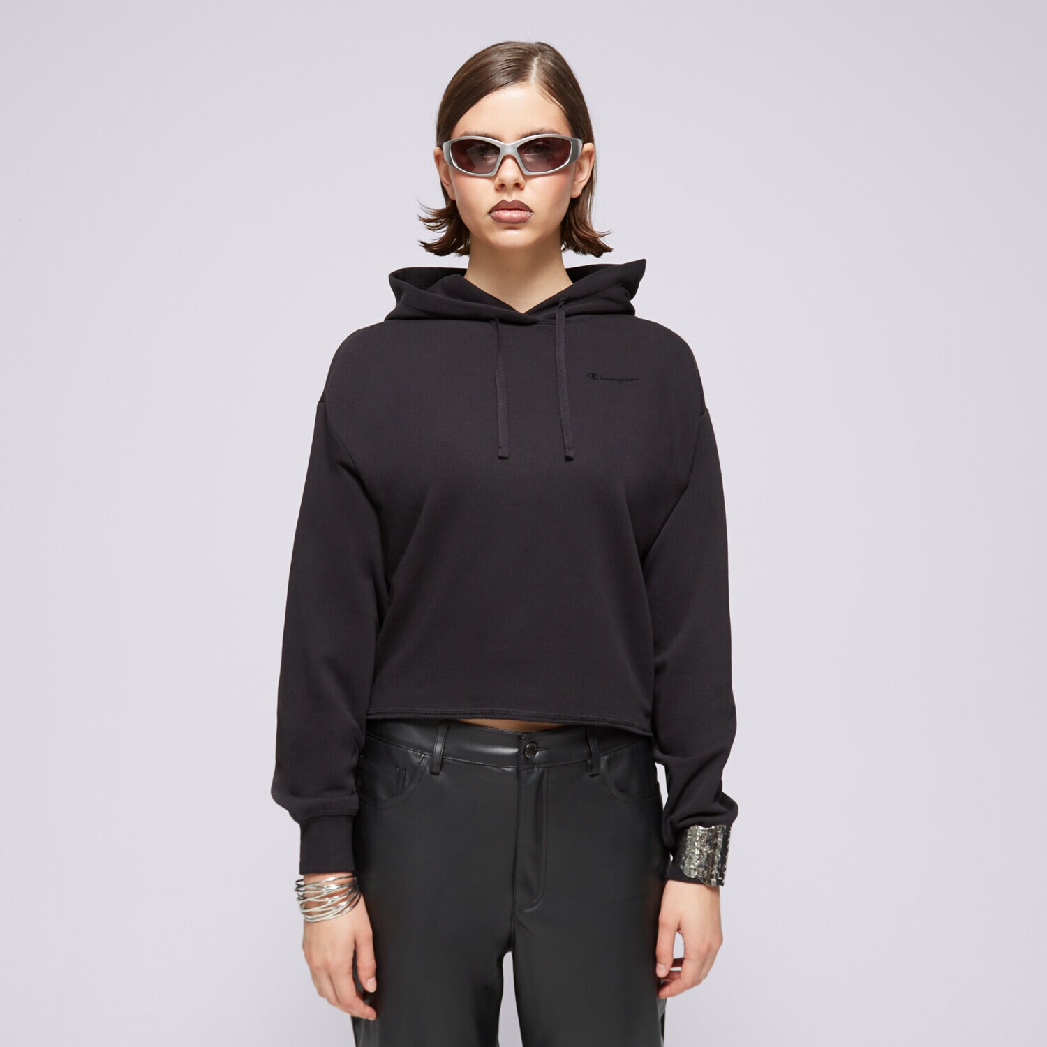Femei bluză CHAMPION BLUZĂ CU GLUGĂ HOODED MINIMALIST RESORT 117240KK001 Negru