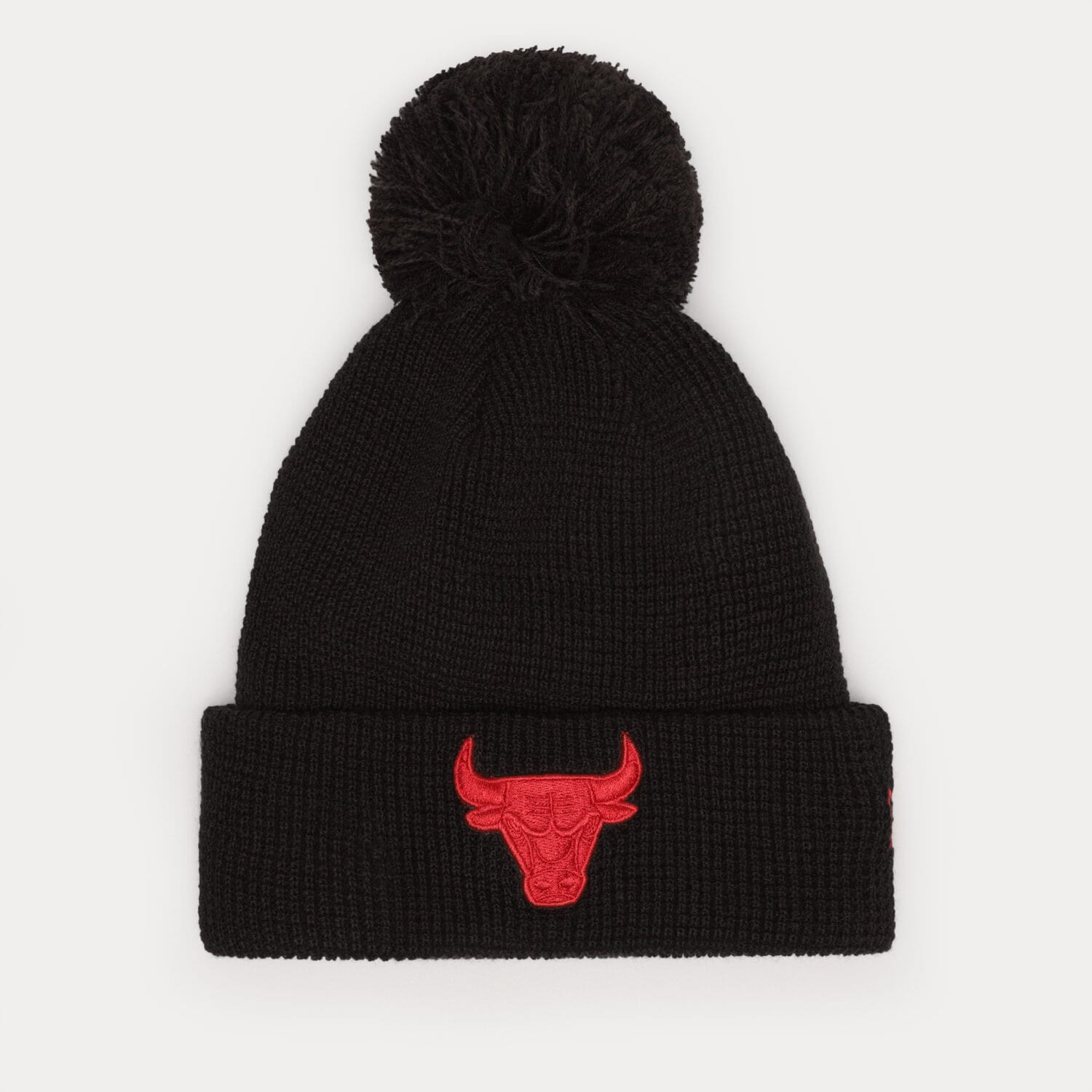 Bărbați căciulă NEW ERA CACIULA POP BOBBLE BEANIE BULLS CHICAGO BULLS BLK 60285007 Negru