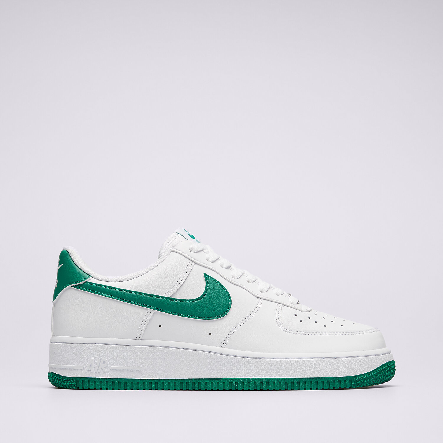 Barbați pantofi sport NIKE AIR FORCE 1 '07  FJ4146-102 Alb