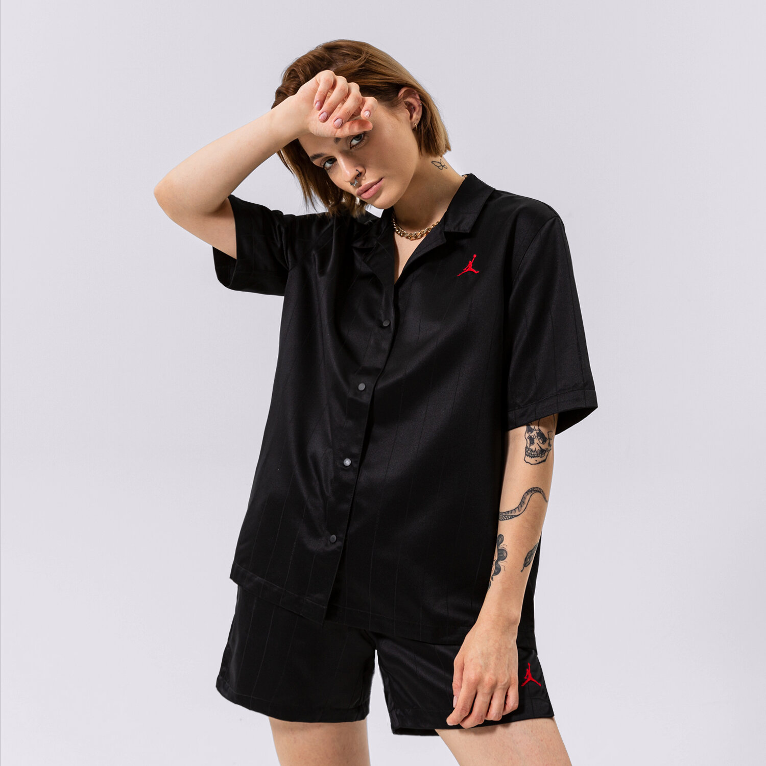 Femei tricou JORDAN TSHIRT HERITAGE WOMEN'S WOVEN DM5228-010 Negru