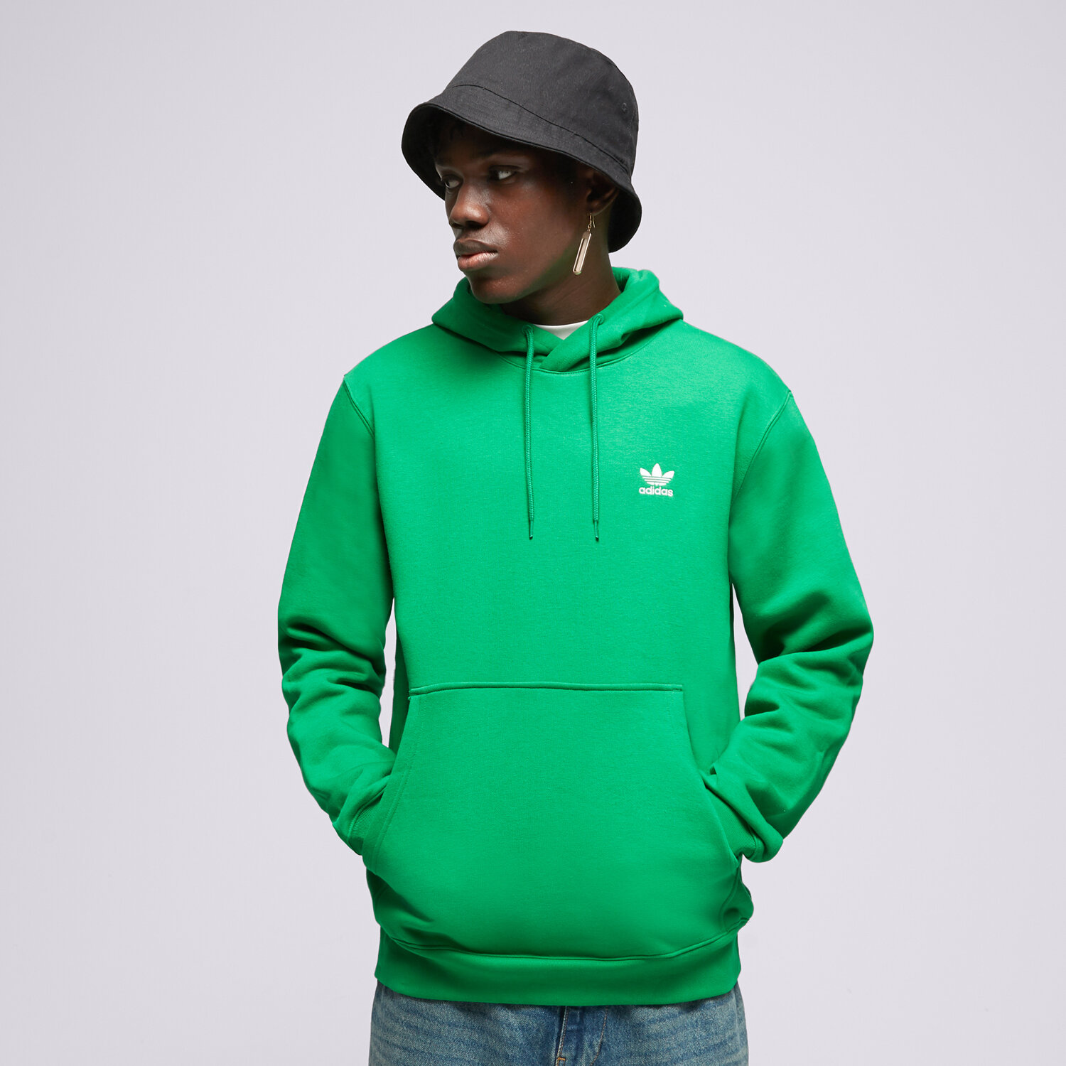 Bărbați bluză ADIDAS BLUZĂ CU GLUGĂ ESSENTIAL HOODY IM4528 Verde