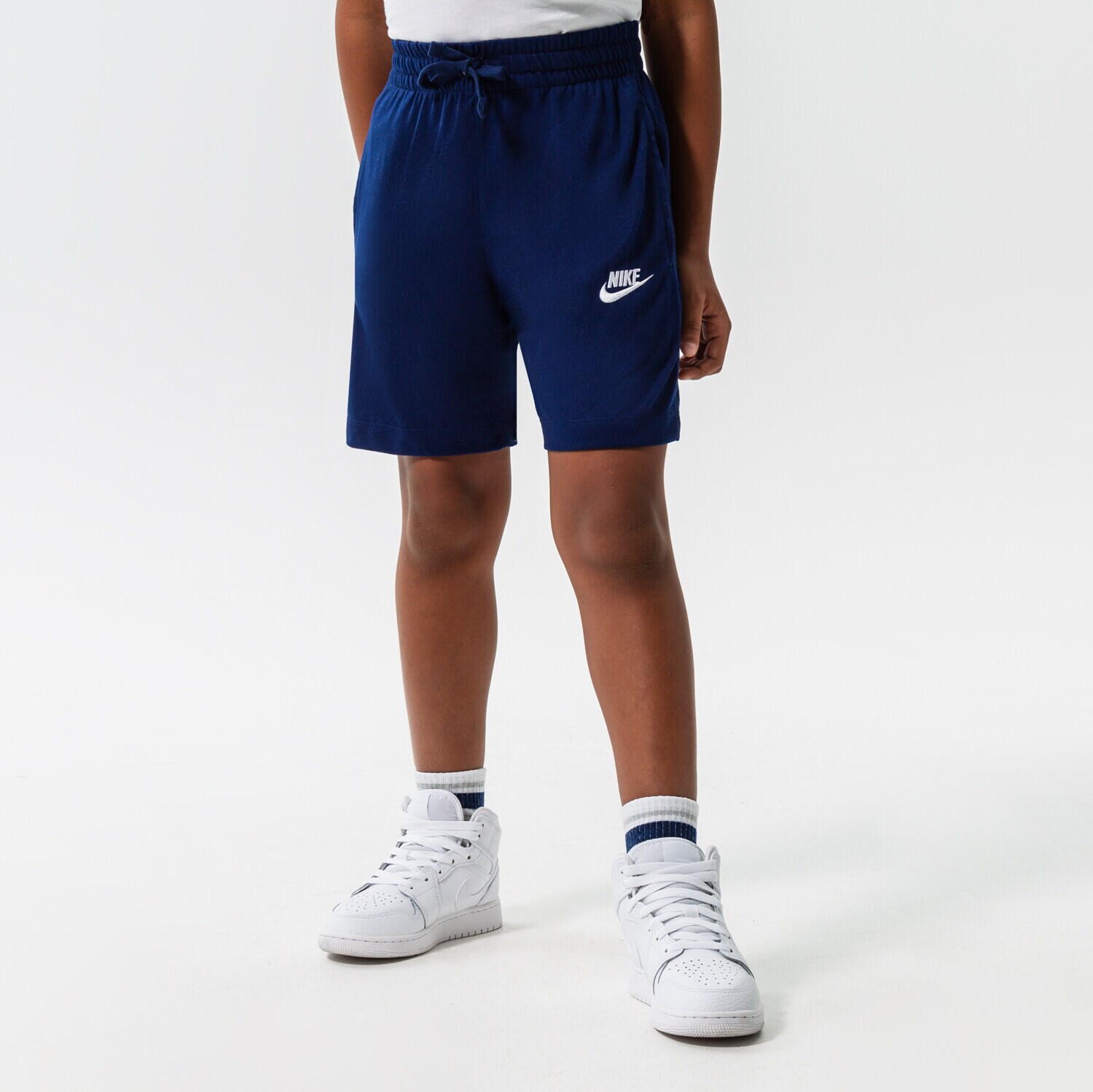 Pantaloni scurți și rochii pentru copii NIKE PANTALONI SCURȚI SPORTSWEAR BOY DA0806-492 Bleumarin