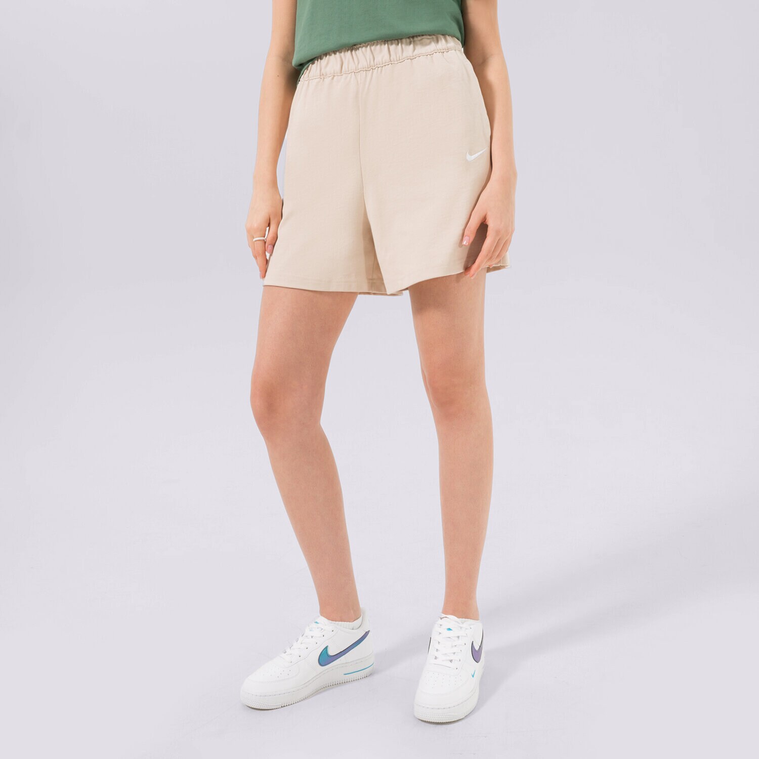 Femei pantaloni scurți NIKE PANTALONI SCURȚI DM6728-126 Bej