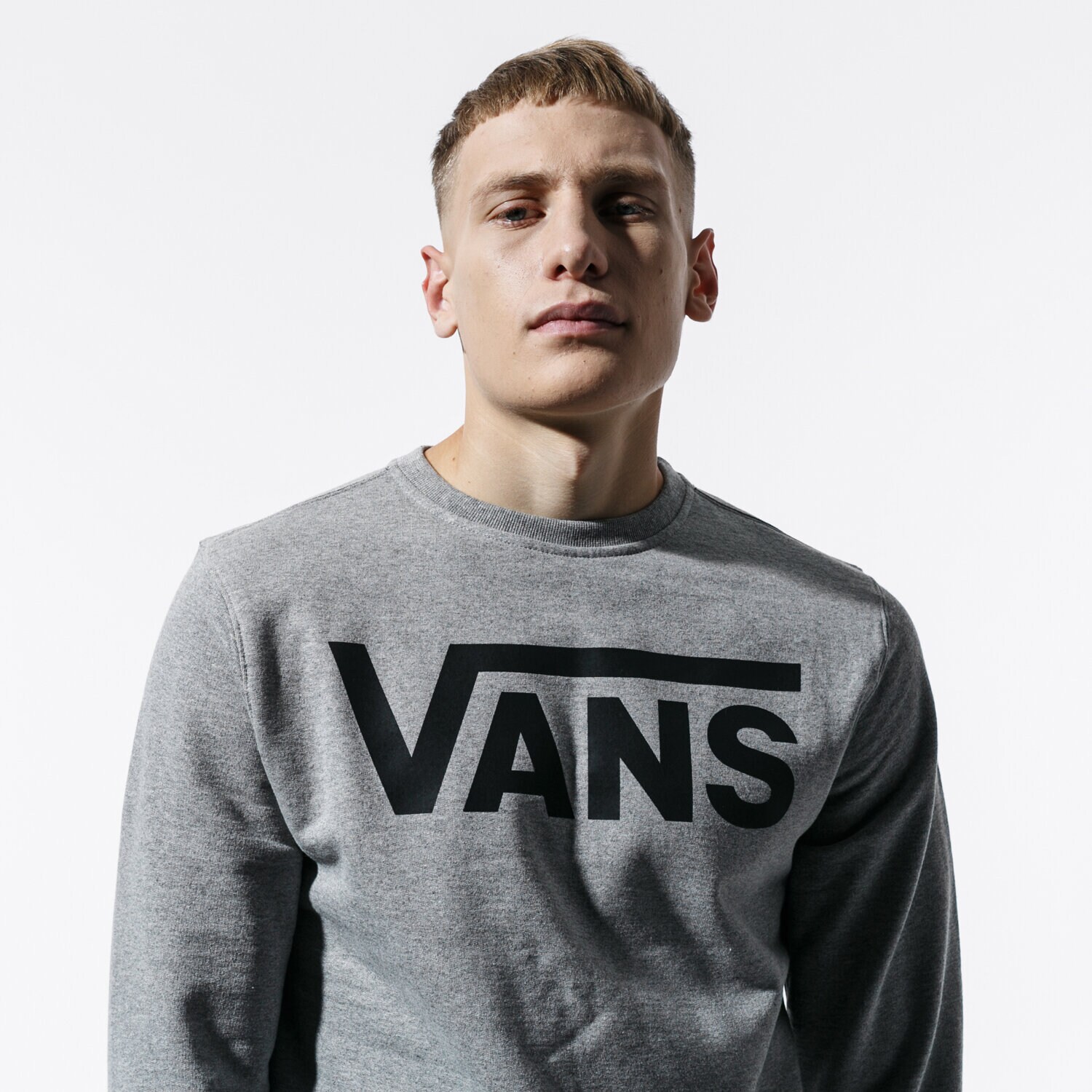 Bărbați bluză VANS BLUZĂ VANS CLASSIC CREW II HEATHER/BLACK VN0A456AADY1 Gri