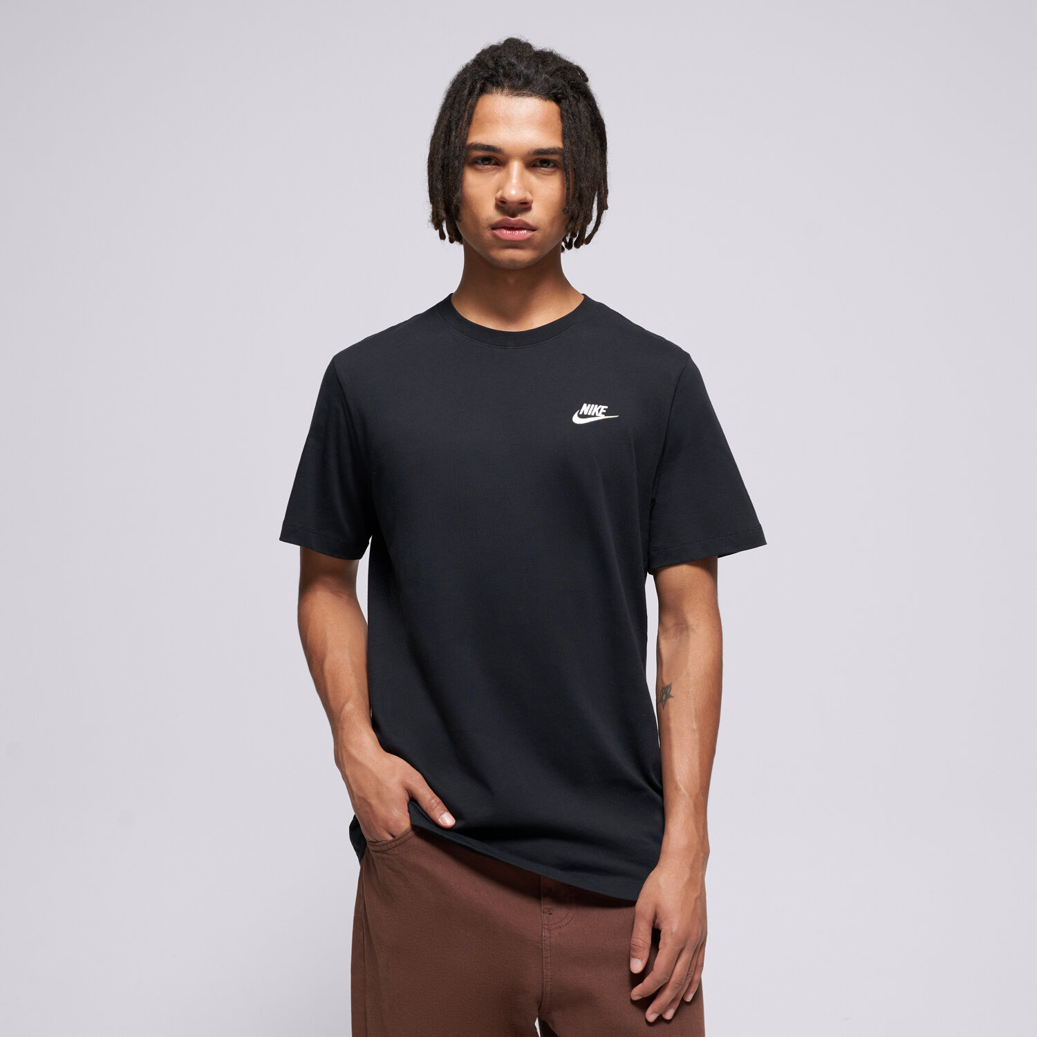 Bărbați tricou NIKE CORE TRICOU AR4997-013 Negru