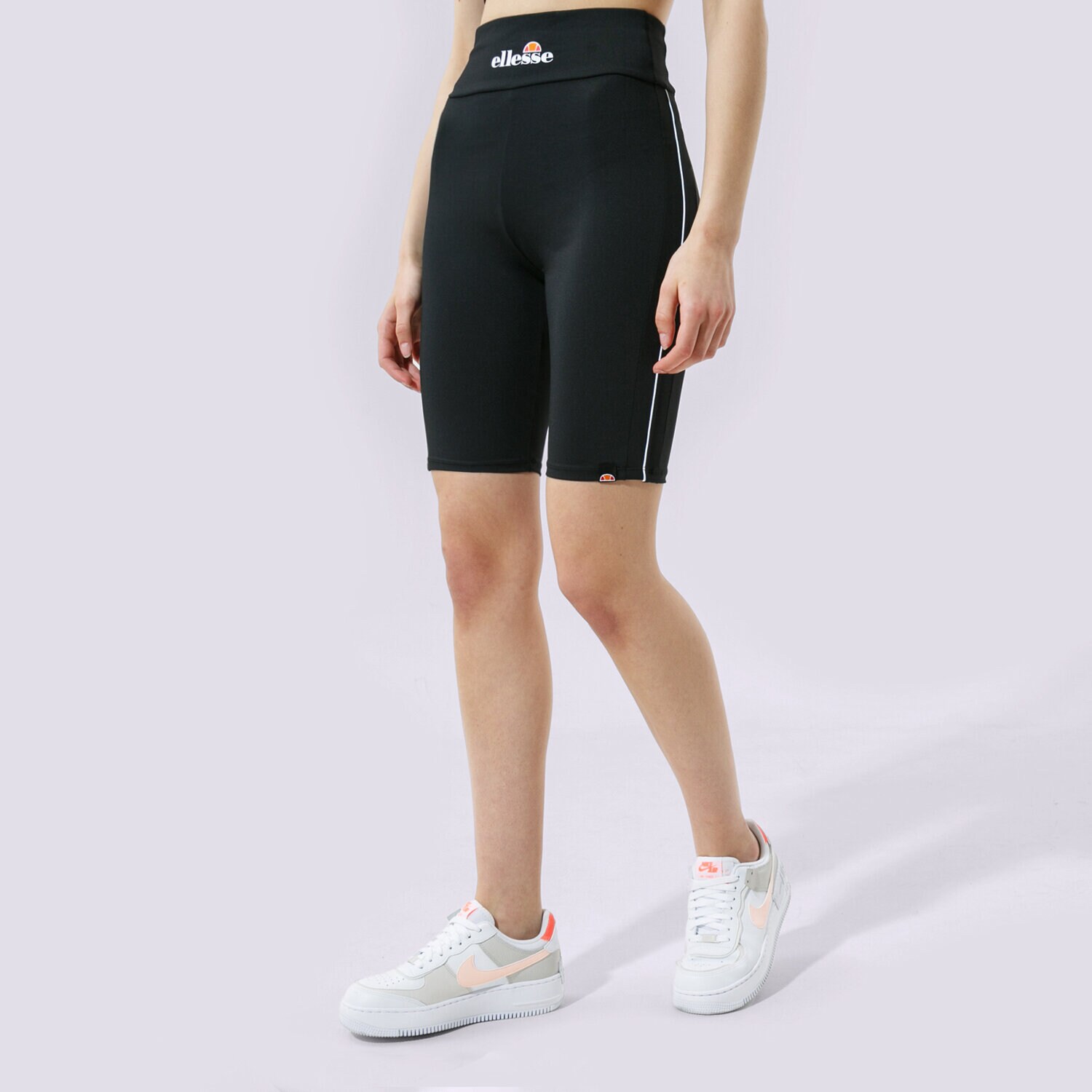 Femei pantaloni scurți ELLESSE PANTALONI SCURȚI CONO CYCLE SHORT BLK SGJ11891011 Negru