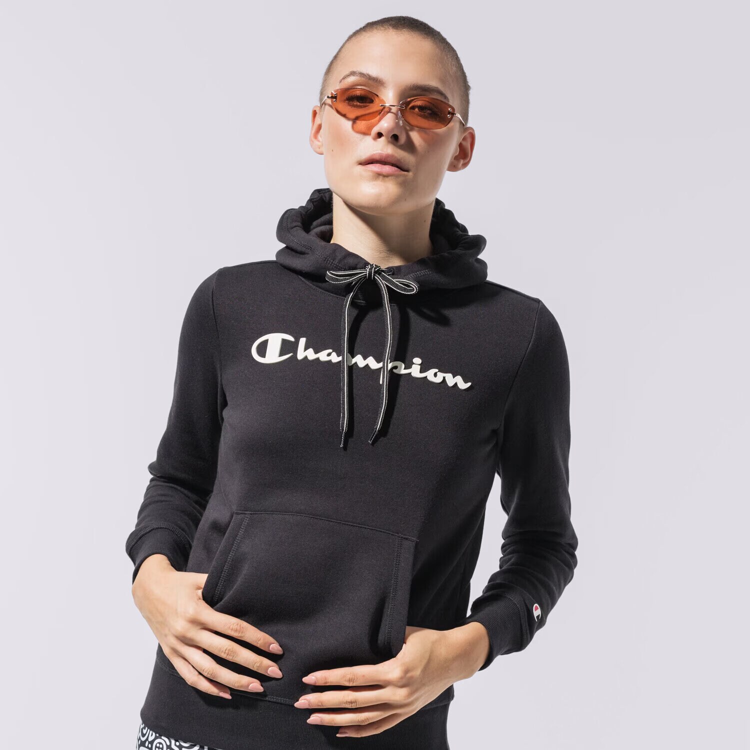 Femei bluză CHAMPION BLUZĂ CU GLUGĂ HOODED SWEATSHIRT 113207KK001 Negru