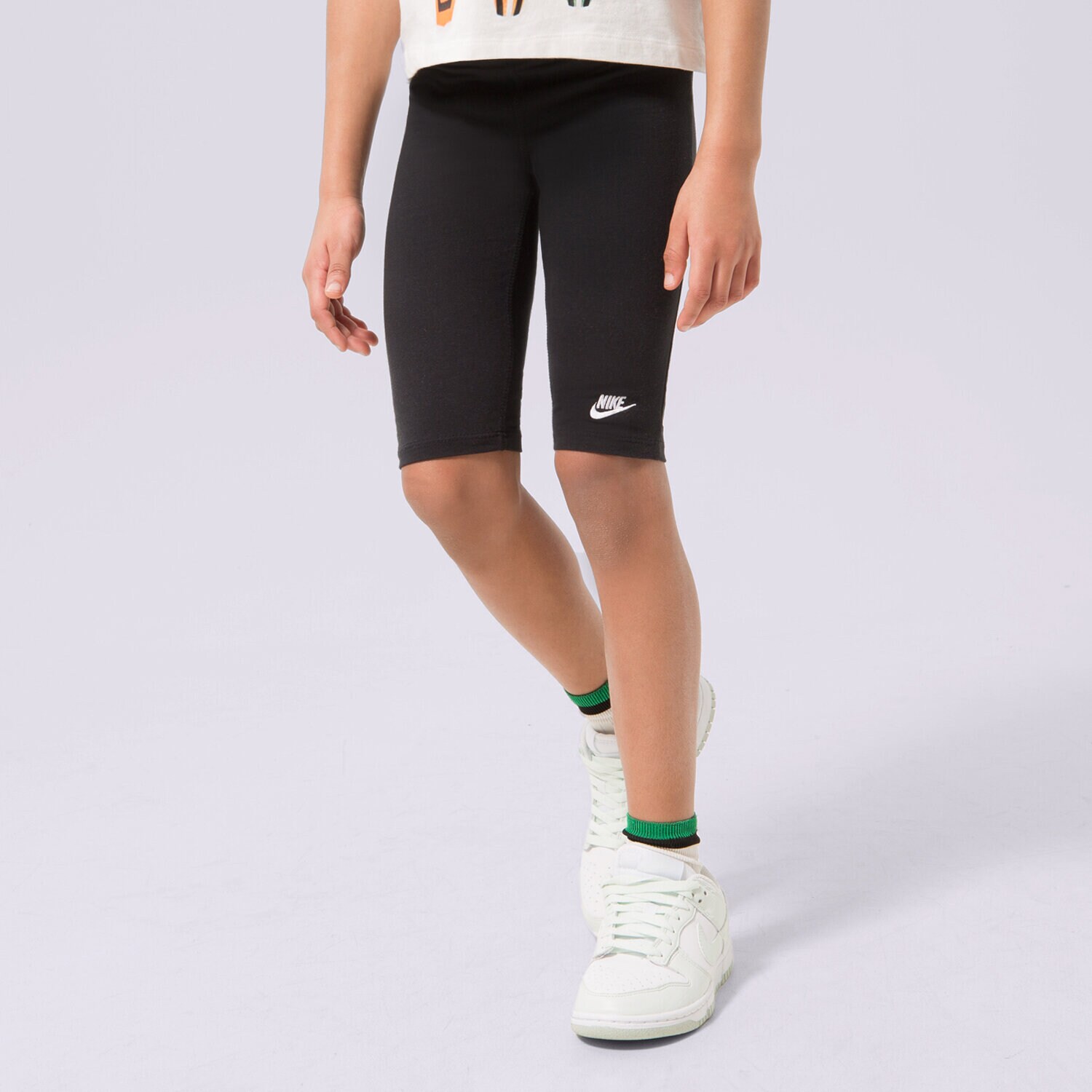 Pantaloni scurți și rochii pentru copii NIKE PANTALONI SCURȚI SPORTSWEAR GIRL DA1243-010 Negru