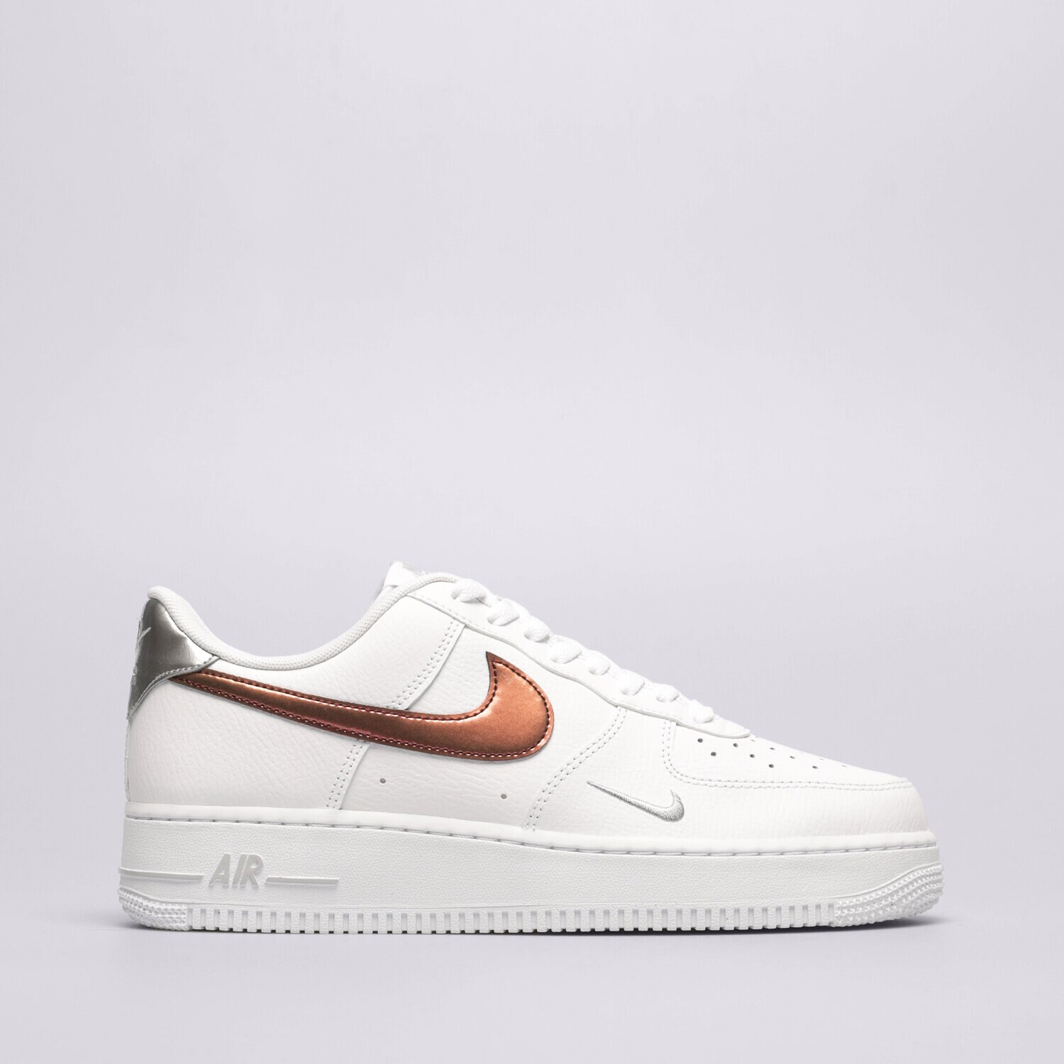 Barbați pantofi sport NIKE AIR FORCE 1 '07 FD0654-100 Alb