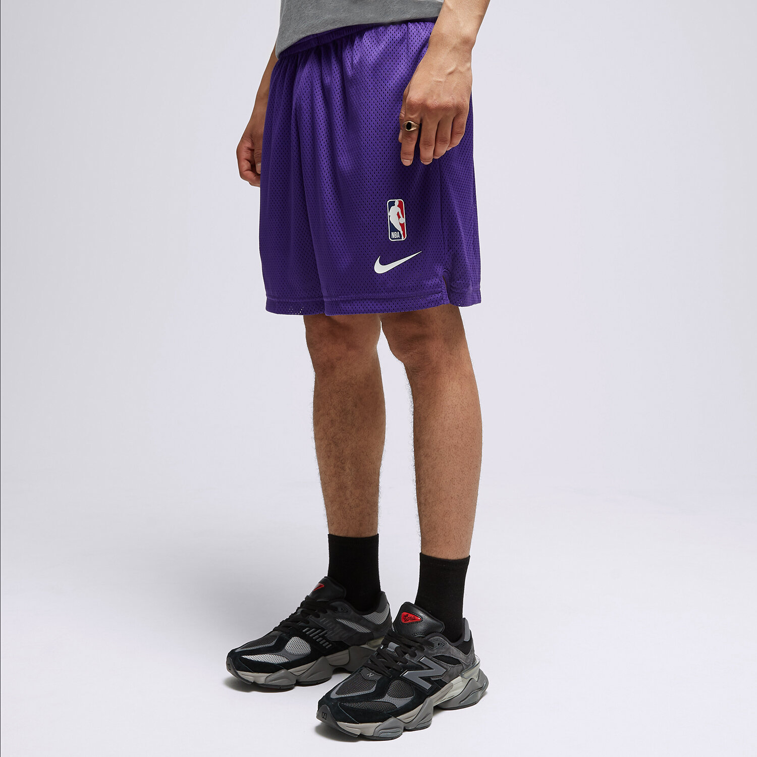 Femei pantaloni scurți NIKE PANTALONI SCURȚI LAL M NK PLAYER SHRT NBA DN4629-504 Violet