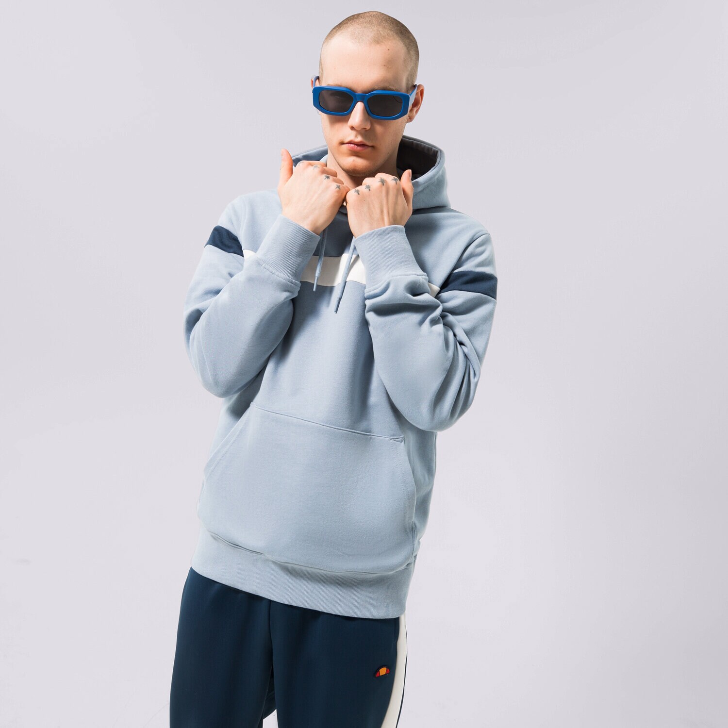 Bărbați bluză ELLESSE BLUZĂ CU GLUGĂ PIETRO OH HOODY LBLUE SHR17434426 Albastru