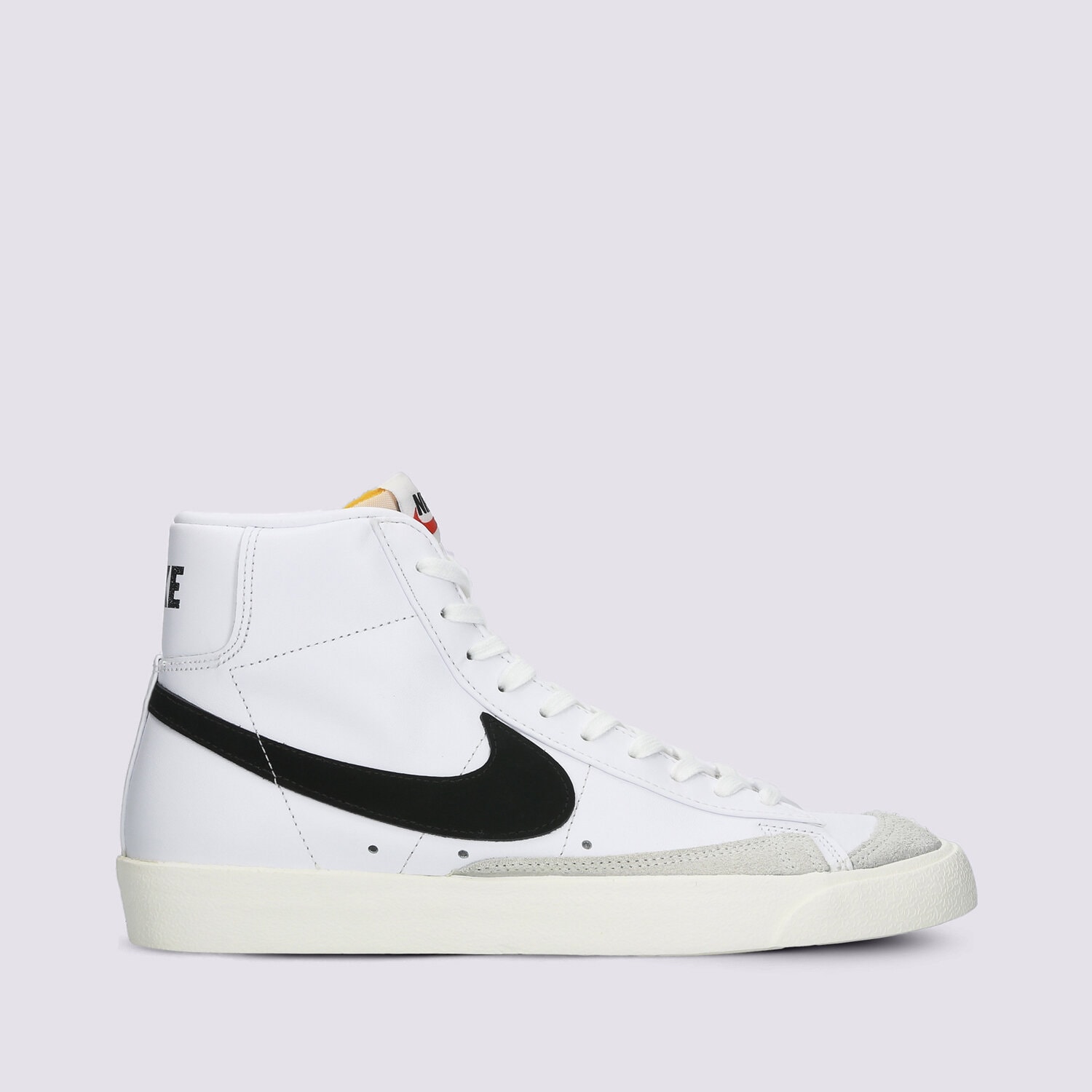 Barbați pantofi sport NIKE BLAZER MID '77 OG  BQ6806-100 Alb