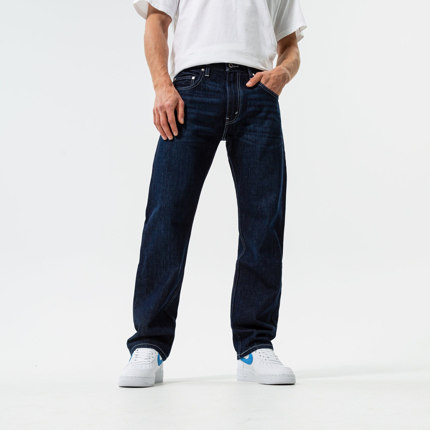 Bărbați pantaloni LEVI'S PANTALONI  SILVERTAB STRAIGHT A3666-0001 Bleumarin