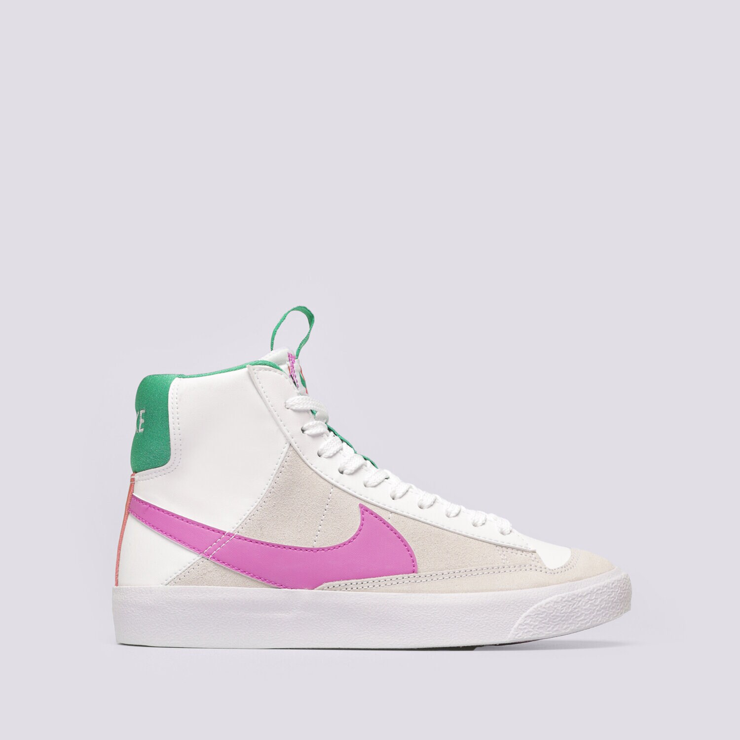 Copii pantofi sport NIKE BLAZER MID '77 SE D DQ6084-101 Alb