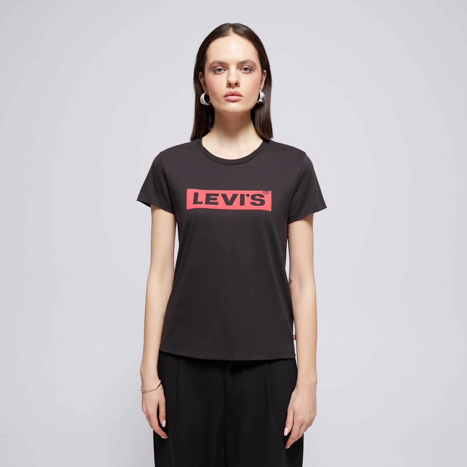 Femei tricou LEVI'S TRICOU THE PERFECT TEE 17369-1506 Negru
