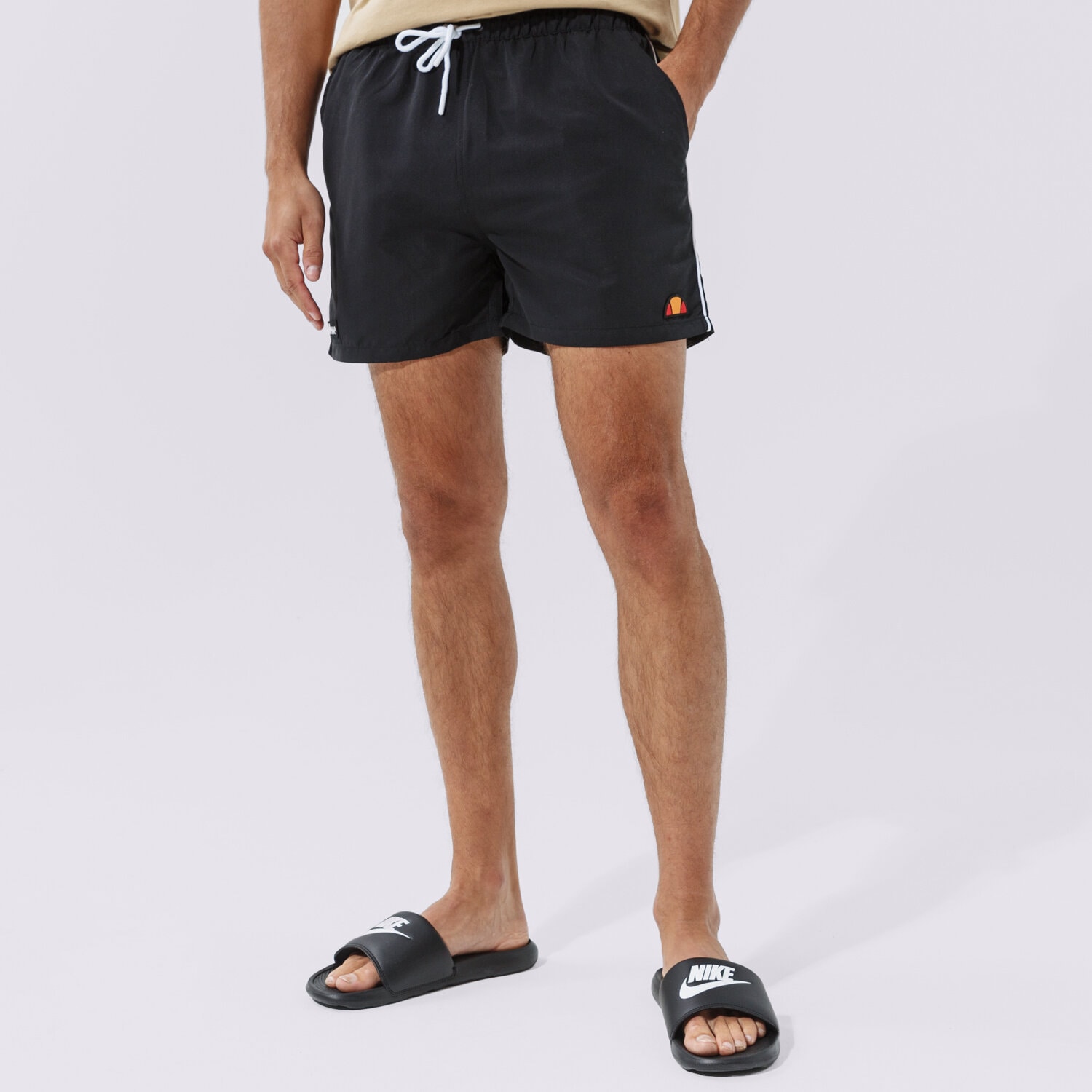 Femei pantaloni scurți ELLESSE PANTALONI SCURȚI DEM SLACKERS BLK SHS00938011 Negru
