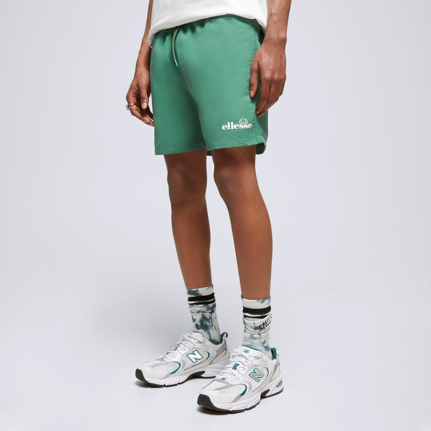 Femei pantaloni scurți ELLESSE PANTALONI SCURȚI LAMINA GREEN SGR16468503 Verde