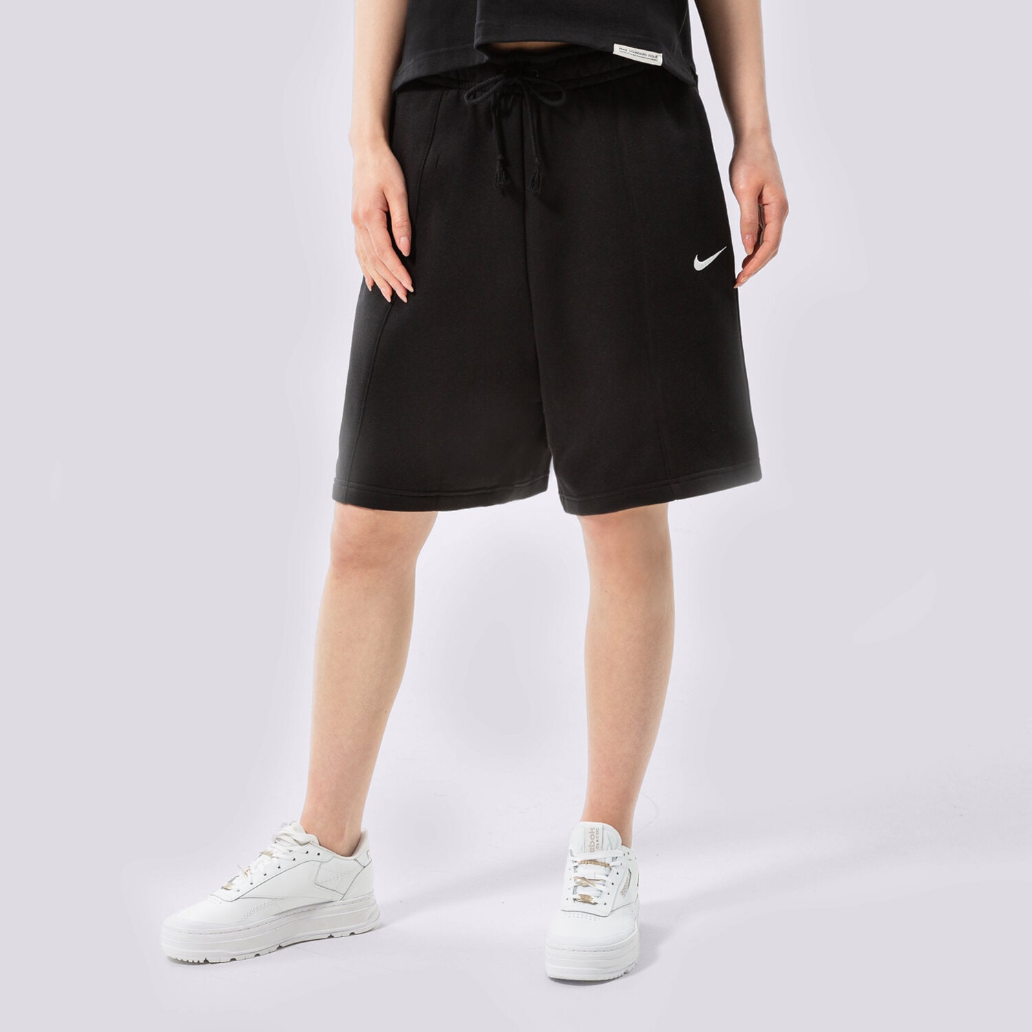 Femei pantaloni scurți NIKE PANTALONI SCURȚI W NSW   ESSNTL CLCTN FLC HR SHRT DM6123-010 Negru
