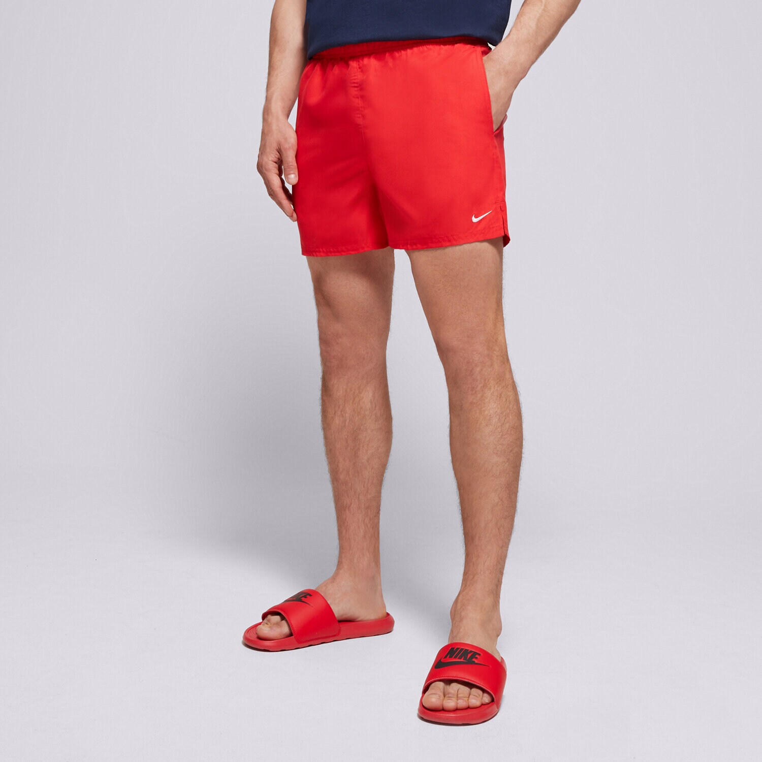 Femei pantaloni scurți NIKE SWIM  PANTALONI SCURȚI ESSENTIAL 5" NESSA560-614 Roșu