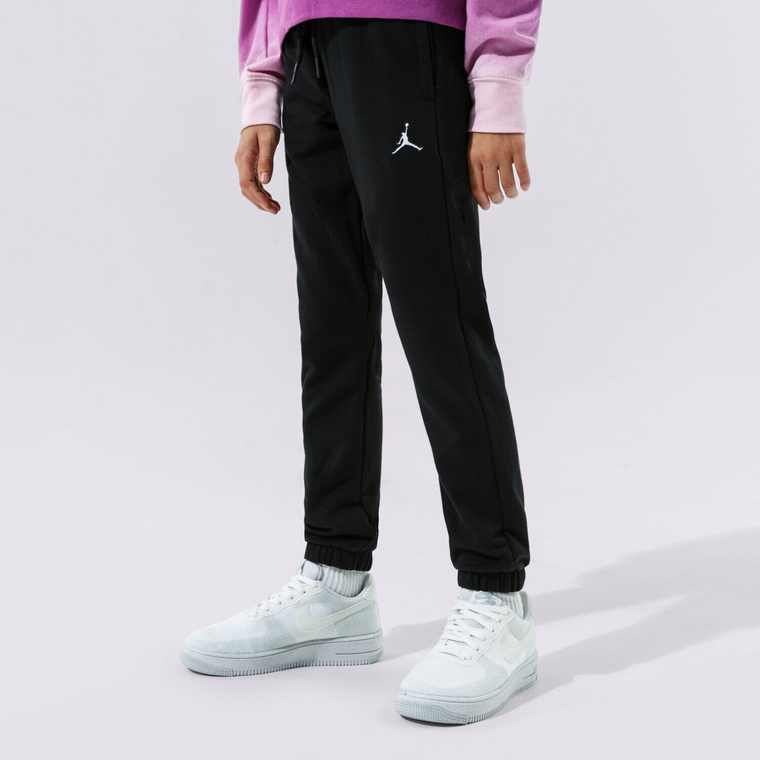 Pantaloni pentru copii JORDAN PANTALONI ESSENTIALS PANT GIRL 45A860-023 Negru
