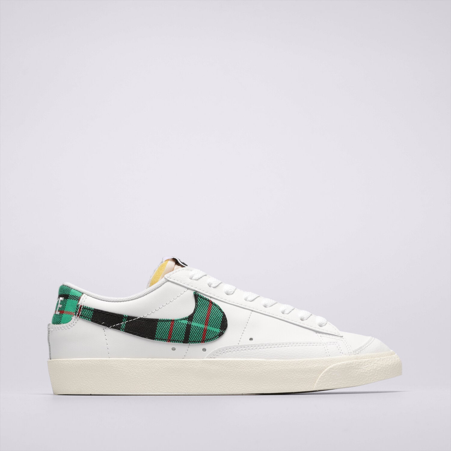 Barbați pantofi sport NIKE BLAZER LOW '77 PREMIUM DV0801-100 Alb