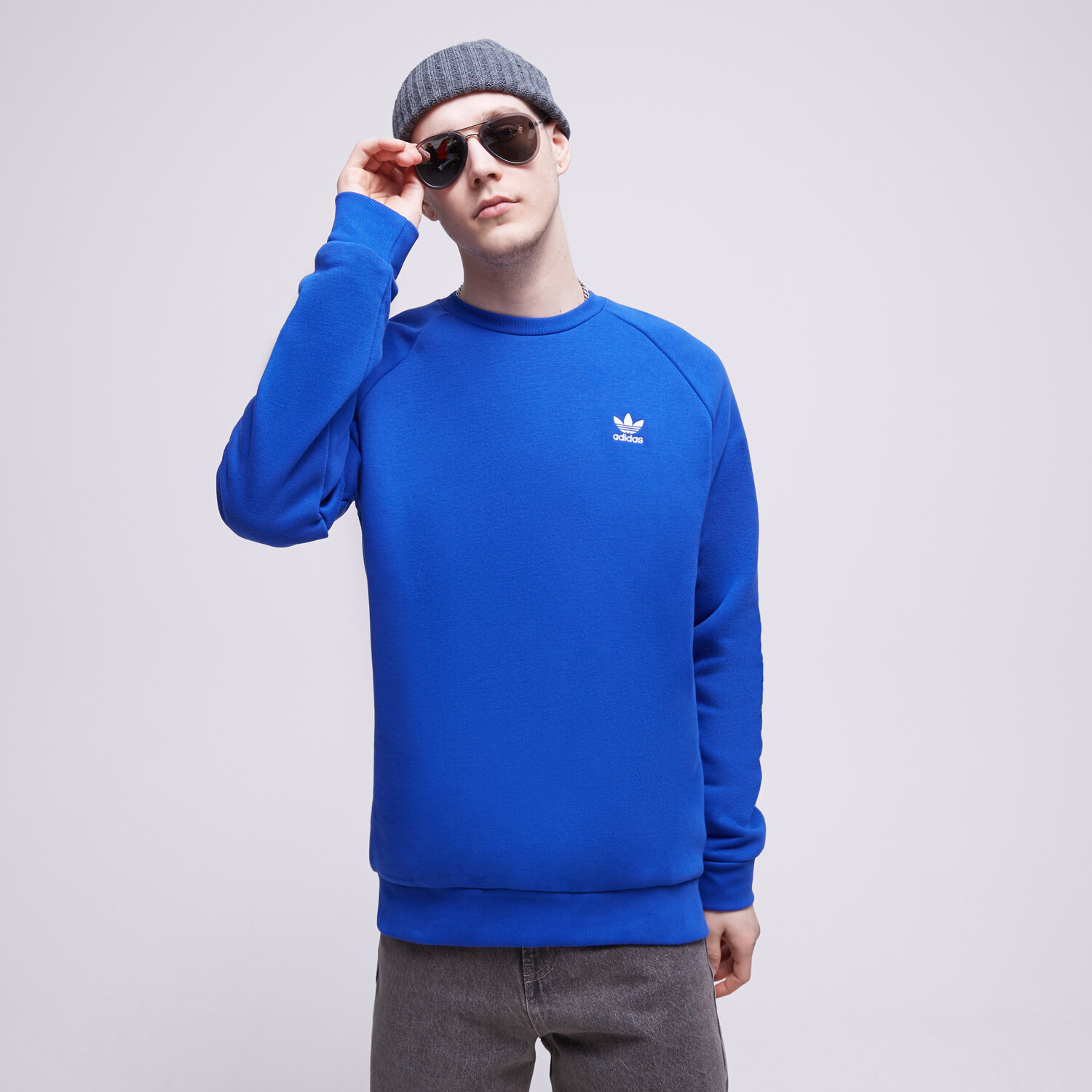 Bărbați bluză ADIDAS BLUZĂ ESSENTIAL CREW IA4825 Albastru