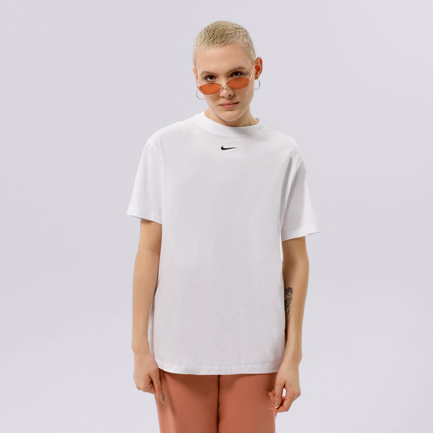 Femei tricou NIKE TRICOU SPORTSWEAR ESSENTIAL OVERSIZED DN5697-100 Alb