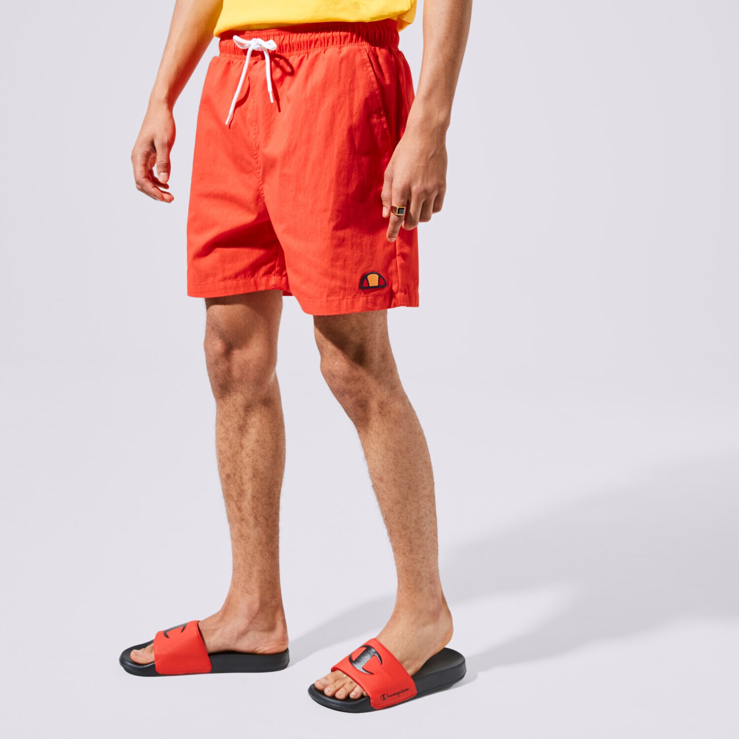 Femei pantaloni scurți ELLESSE PANTALONI SCURȚI HUGU SHE09977RED Roșu