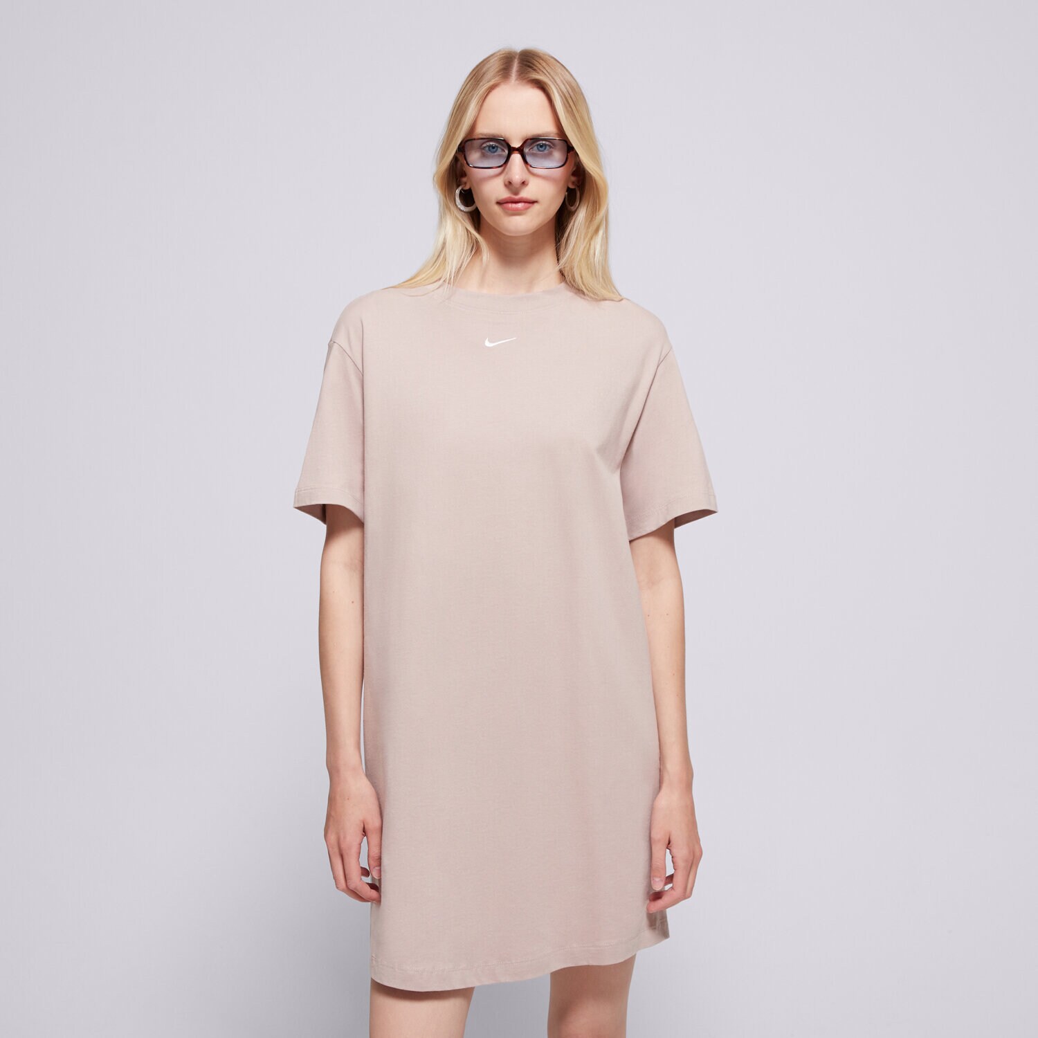 Femei rochii și fuste NIKE ROCHIE W NSW ESSNTL SS TRENINGS TSHRT DV7882-272 Bej