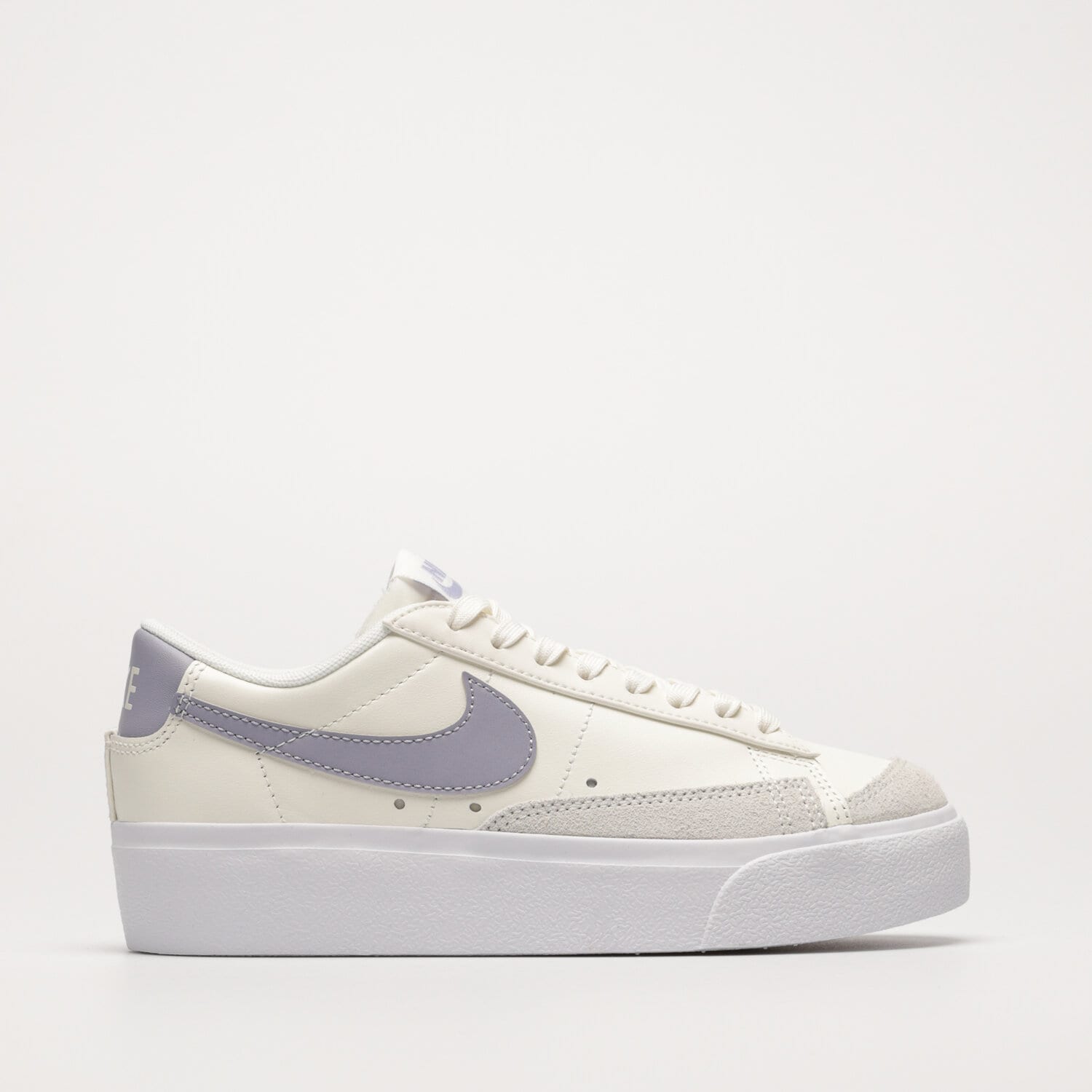 Femei pantofi sport NIKE W BLAZER LOW PLATFORM