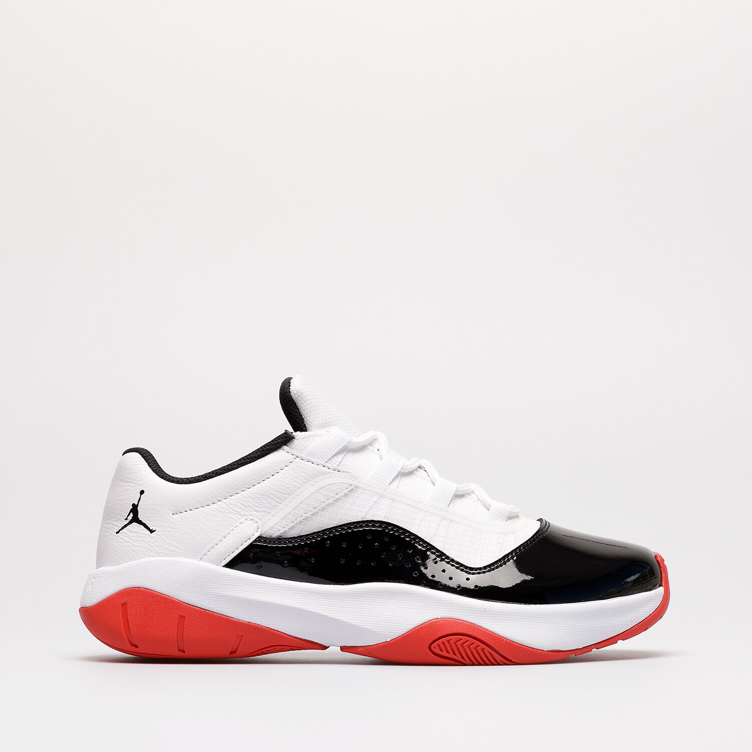 Barbați pantofi sport AIR JORDAN 11 CMFT LOW DN4180-102 Alb