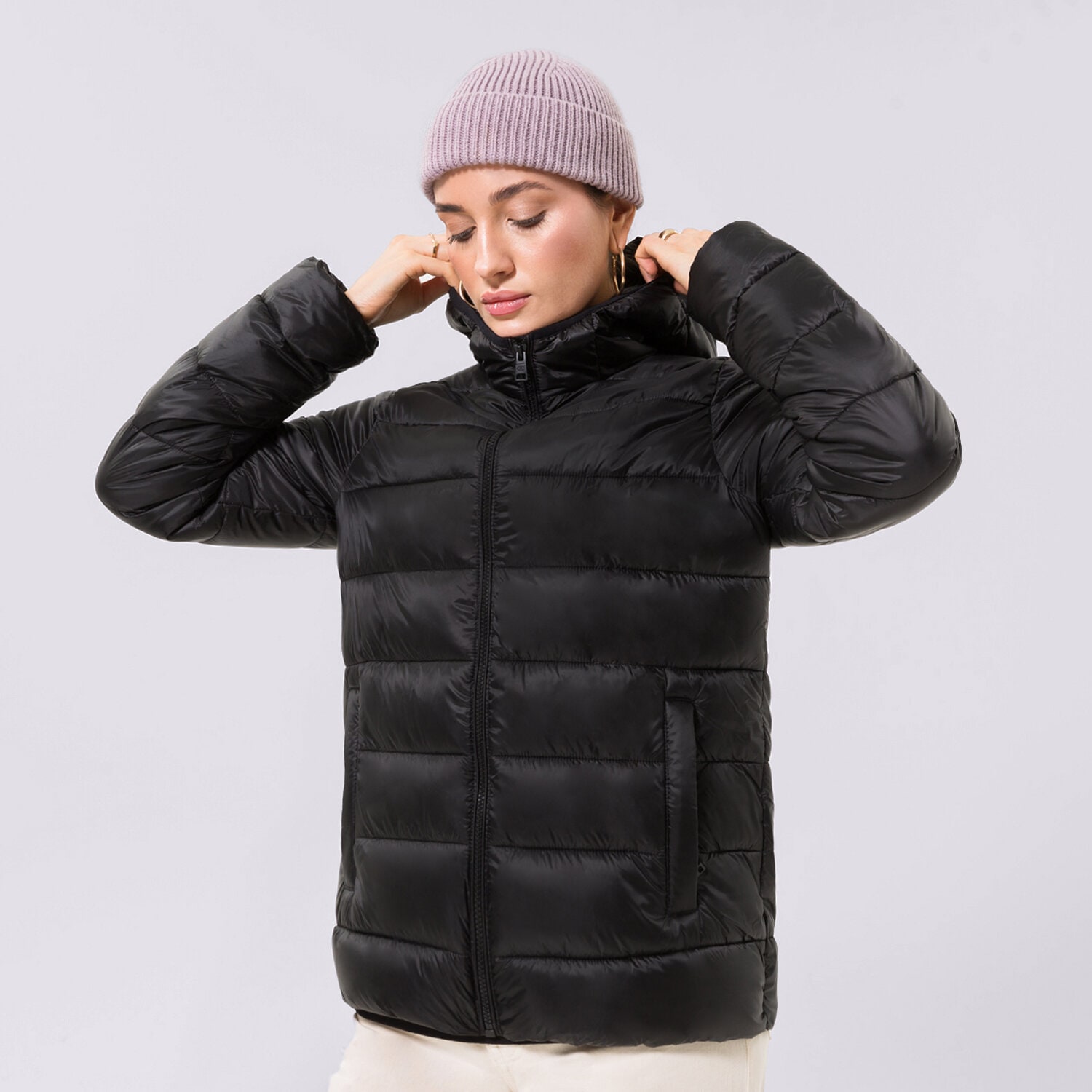 Femei geacă de iarnă CHAMPION JACHETĂ DE IARNĂ HOODED POLYFILLED JACKET 115750KK001 Negru