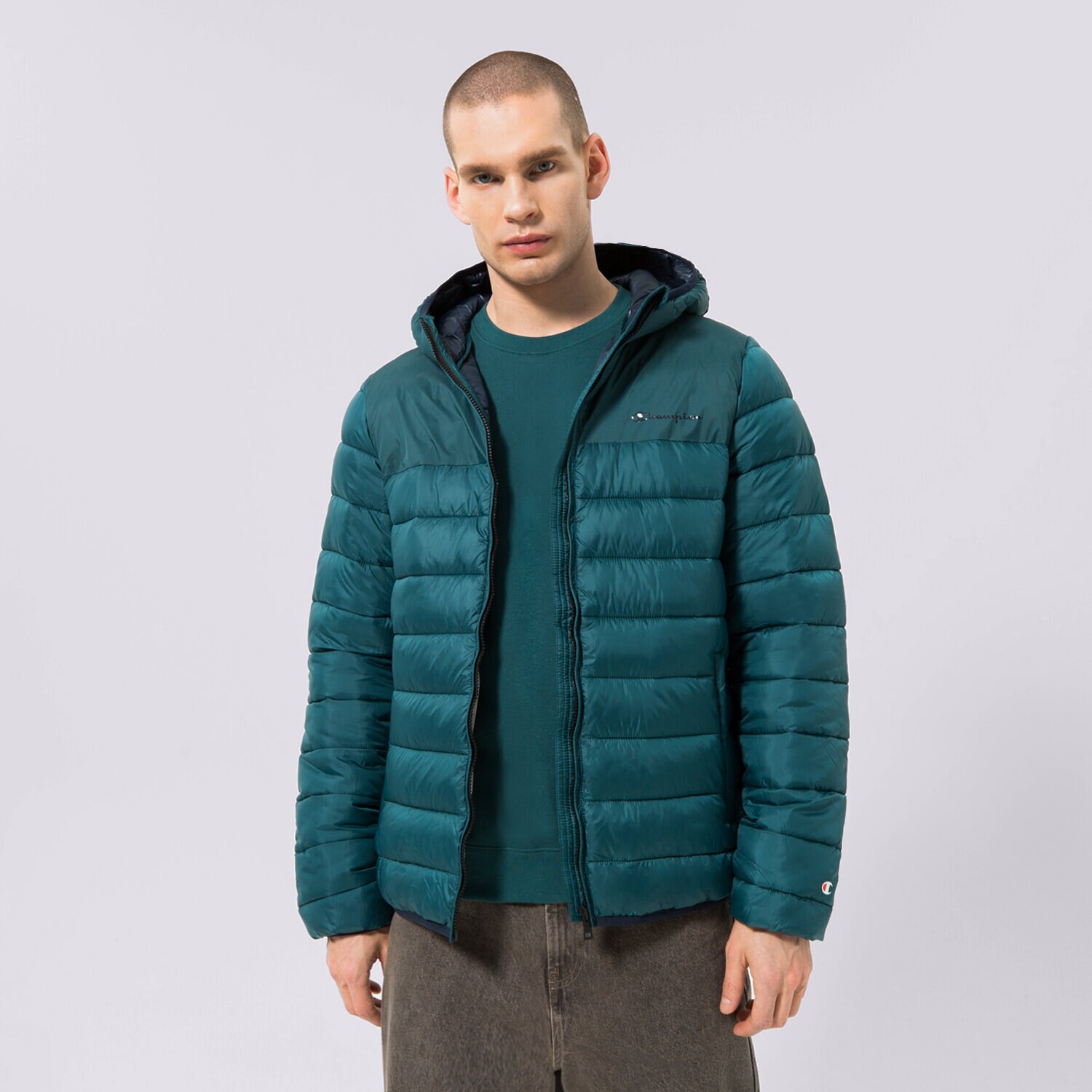 Bărbați eacă de iarnă CHAMPION JACHETĂ DE IARNĂ HOODED JACKET 218073GS549 Verde