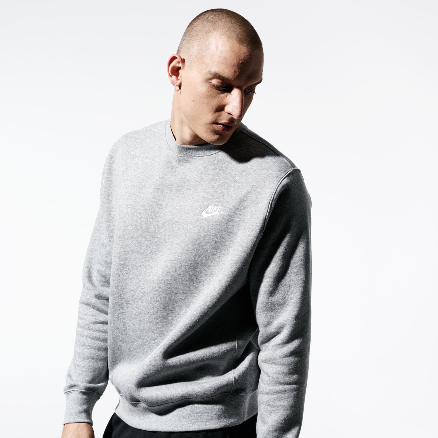 Bărbați bluză NIKE BLUZĂ SPORTSWEAR CLUB FLEECE BV2662-063 Gri