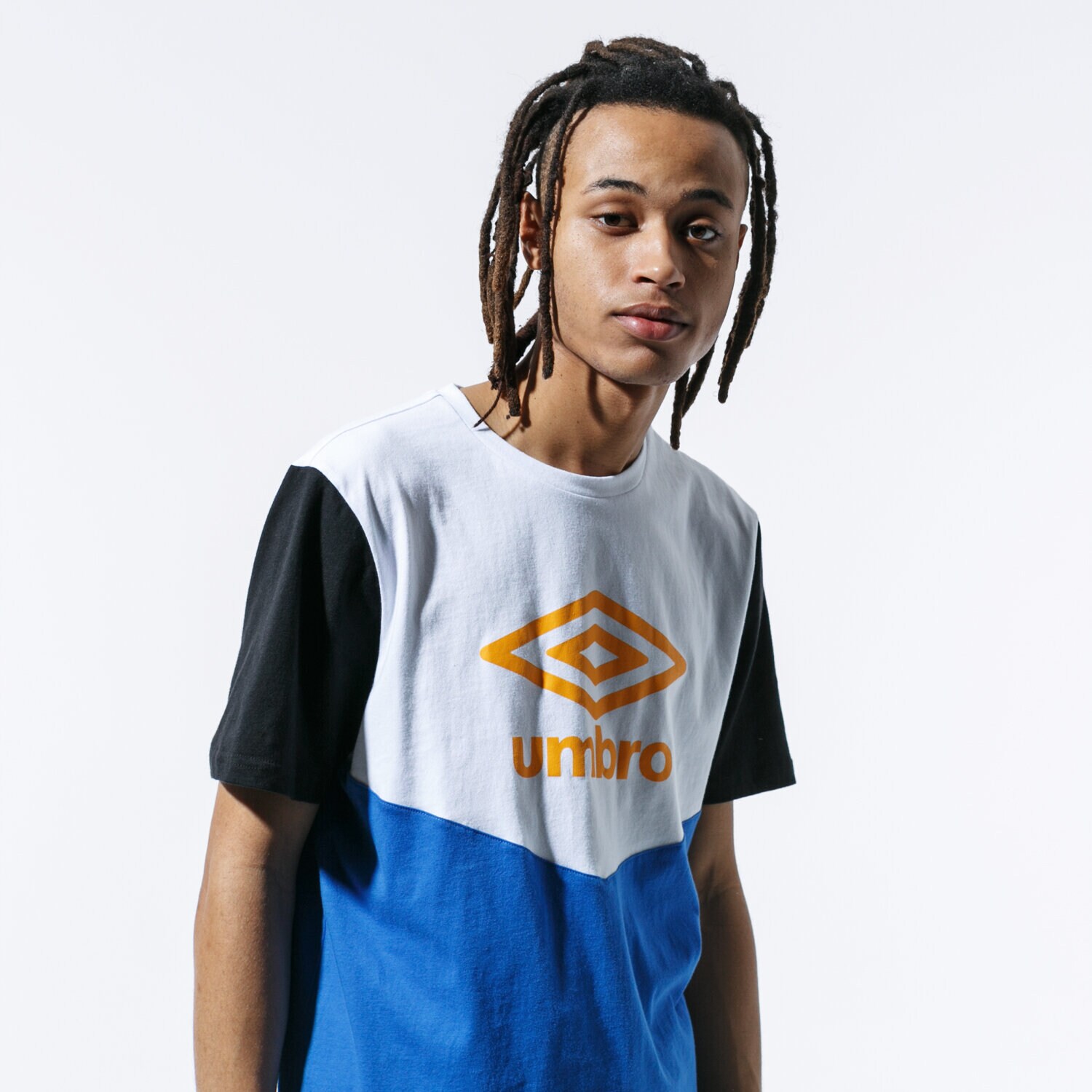 Bărbați tricou UMBRO TRICOU RETRO COLORBLOCK TEE BLU UL39TSM83001 Albastru