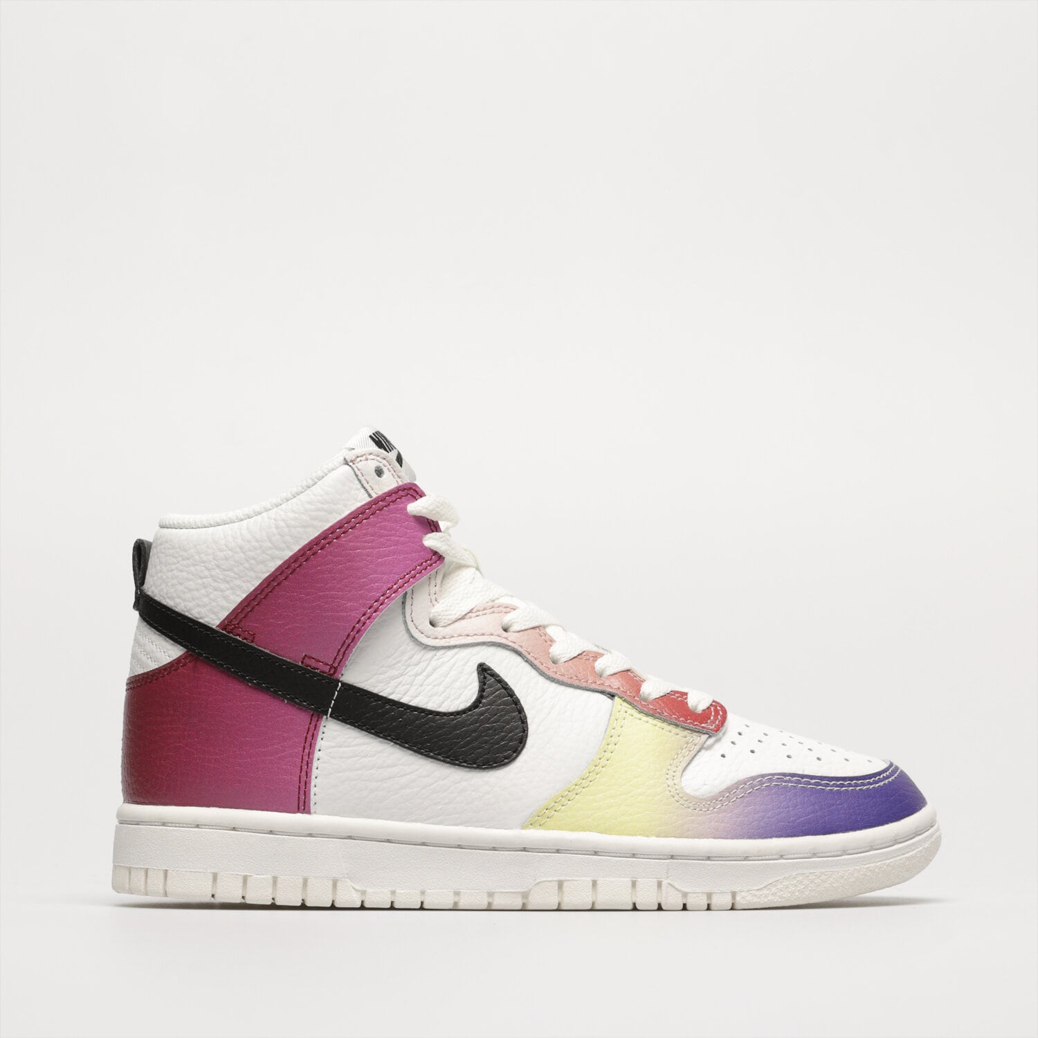 Femei pantofi sport NIKE WMNS DUNK HIGH FD0802-100 Mulicolor