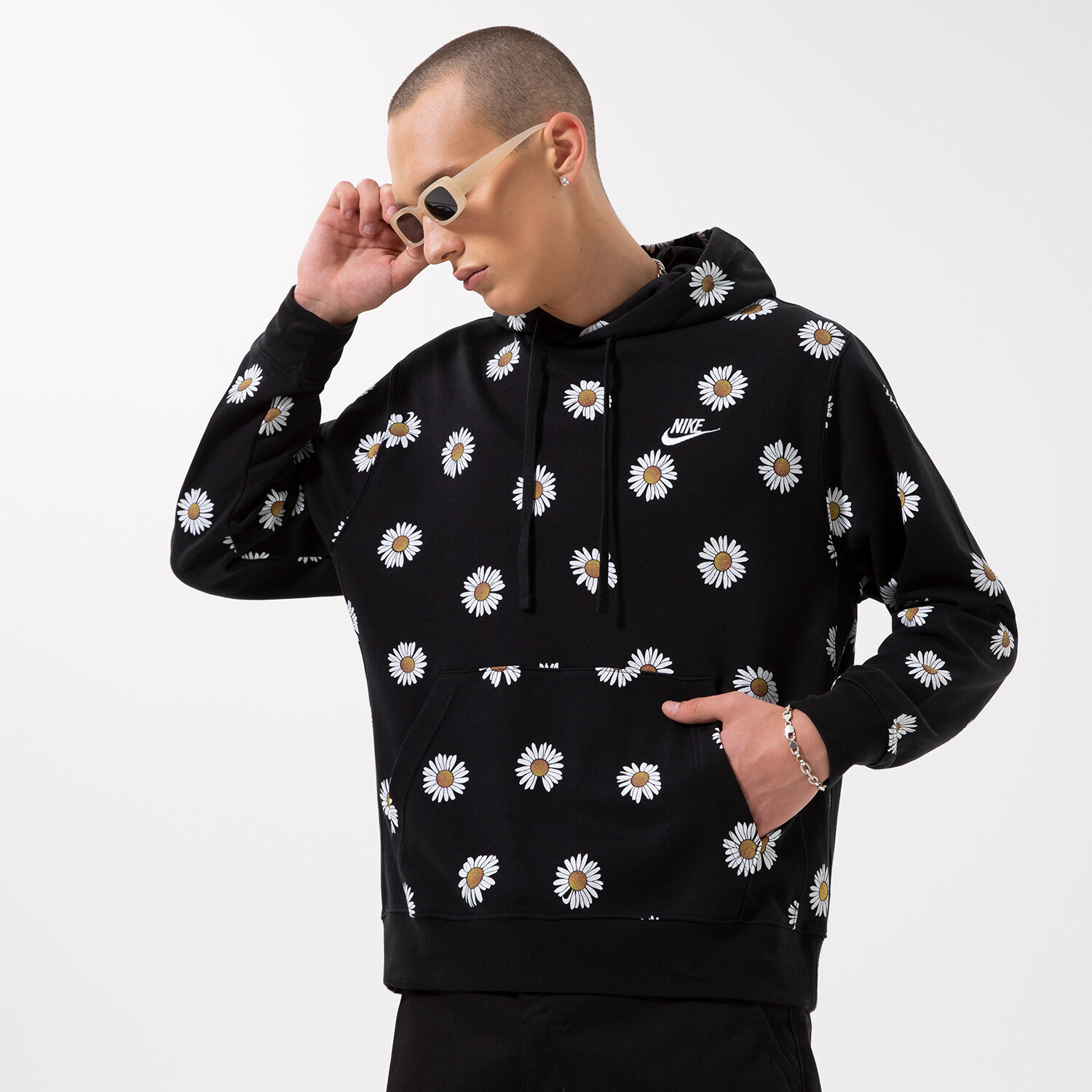 Bărbați bluză NIKE BLUZĂ CU GLUGĂ DM6907-010 Negru